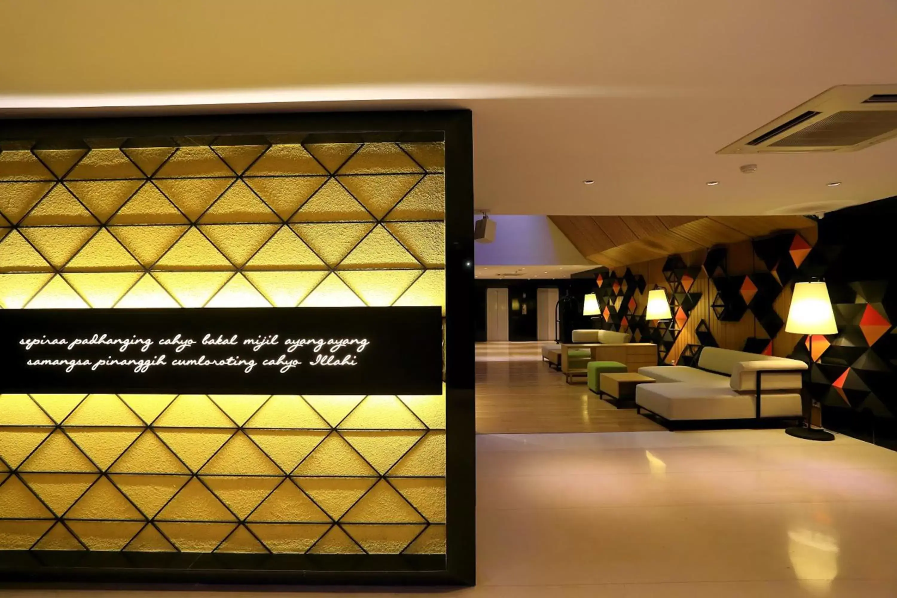 Lobby or reception, Bed in Namin Dago Hotel Lobby or reception, Bed in Namin Dago Hotel