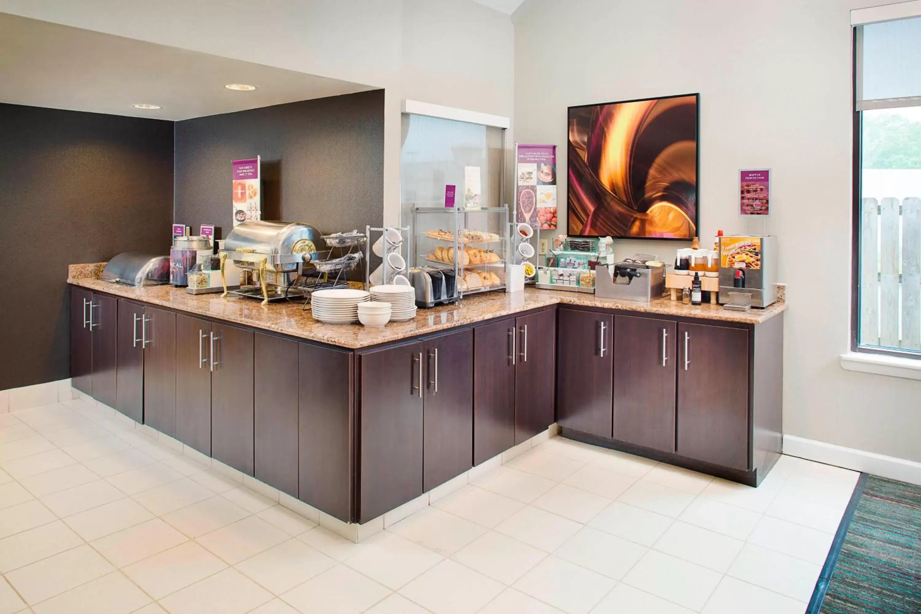 Breakfast, Restaurant/Places to Eat in Residence Inn Richmond West End