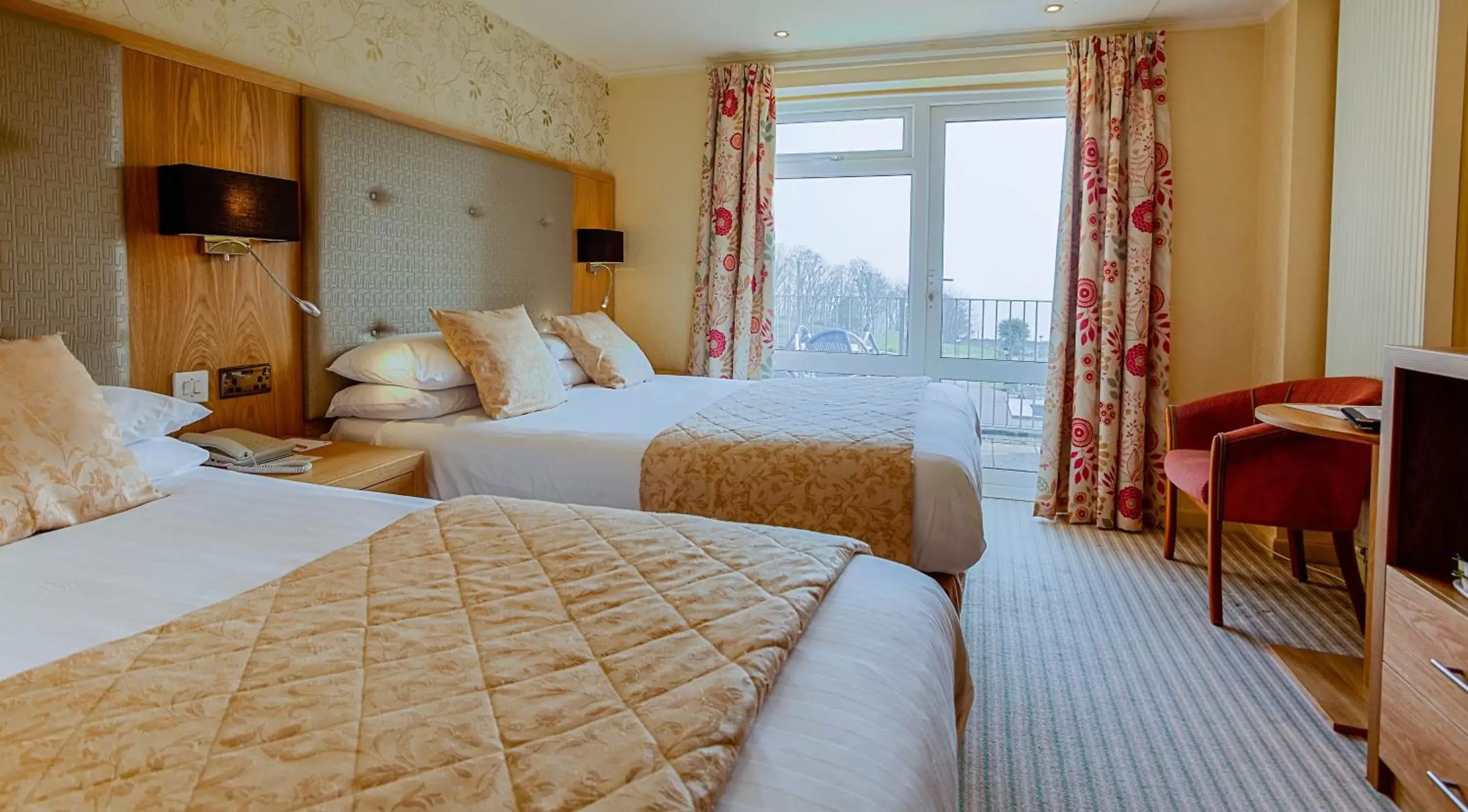 Photo of the whole room, Bed in Langstone Cliff Hotel
