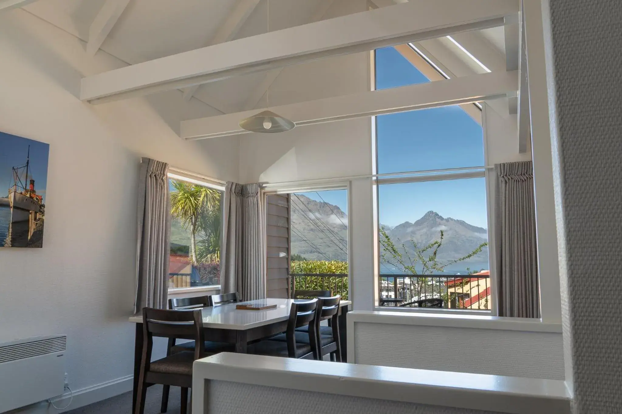 Dining area in Turner Heights Townhouses