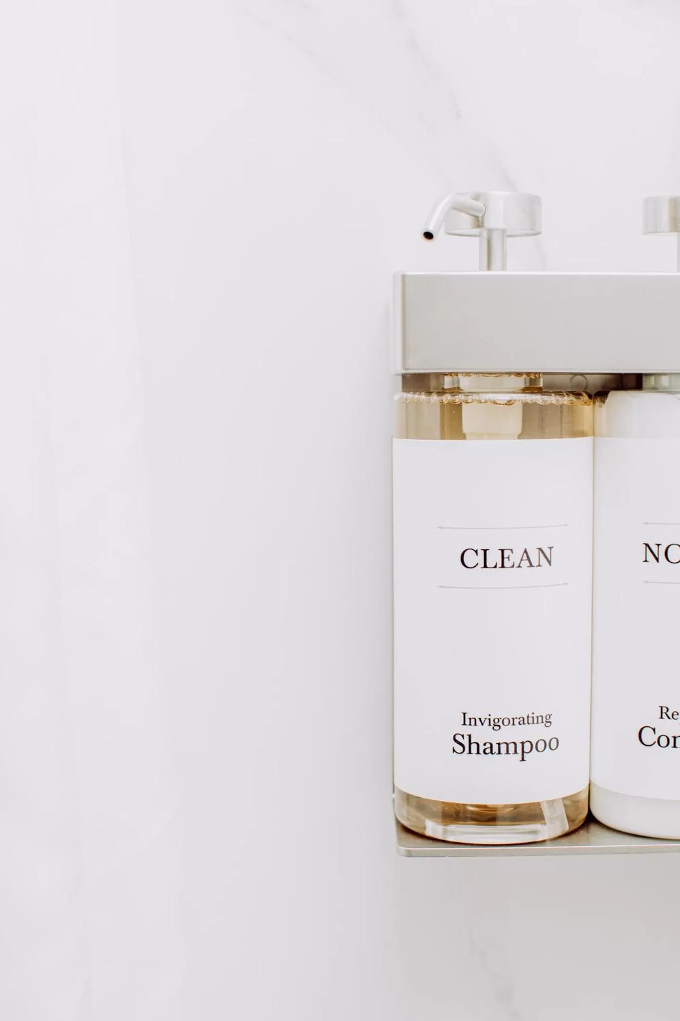 Bathroom in La Place Rendez-Vous Hotel