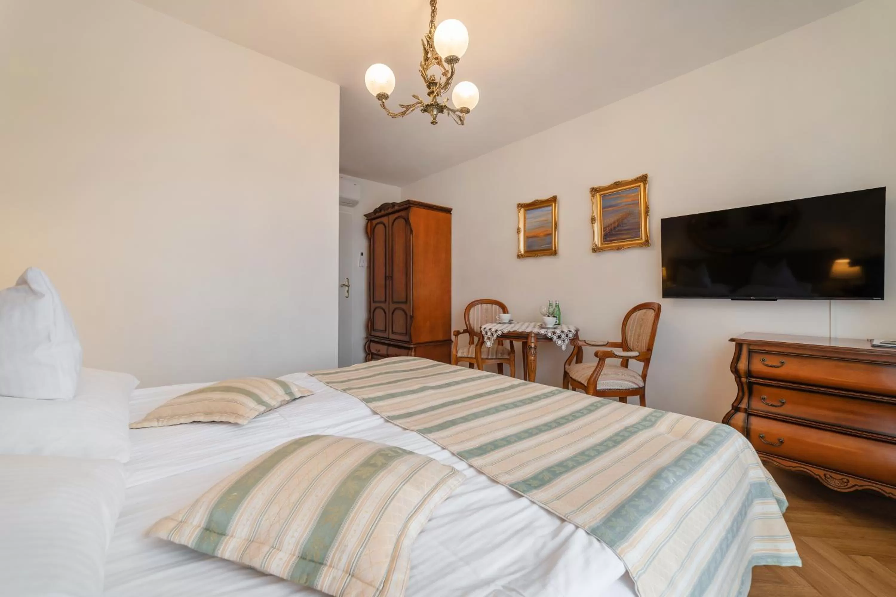 Bed in Pensjonat & Restauracja Admirał