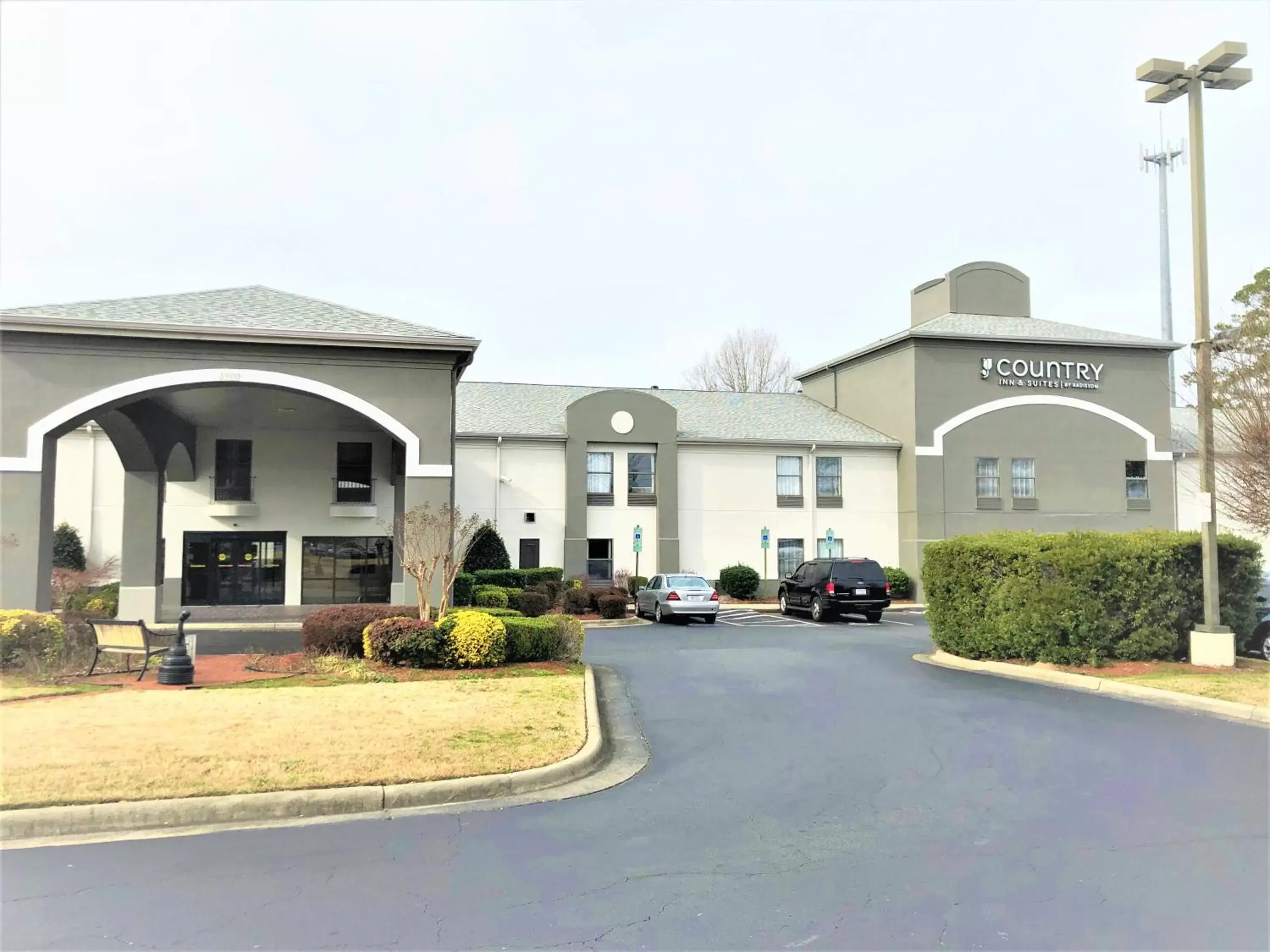 Property Building in Country Inn & Suites by Radisson, Greenville, NC