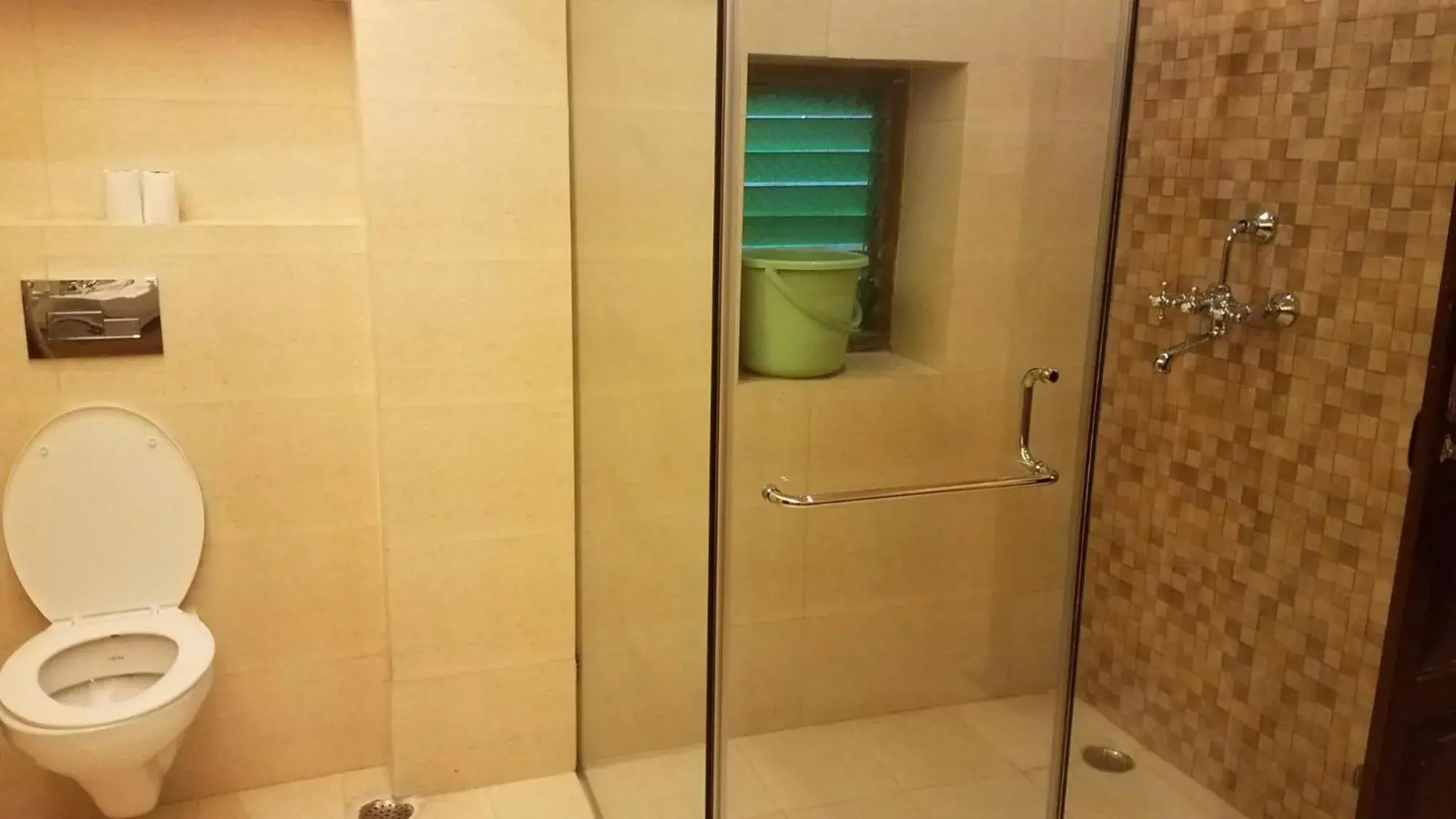 Bathroom in Krishna Prakash Heritage Haveli Hotel