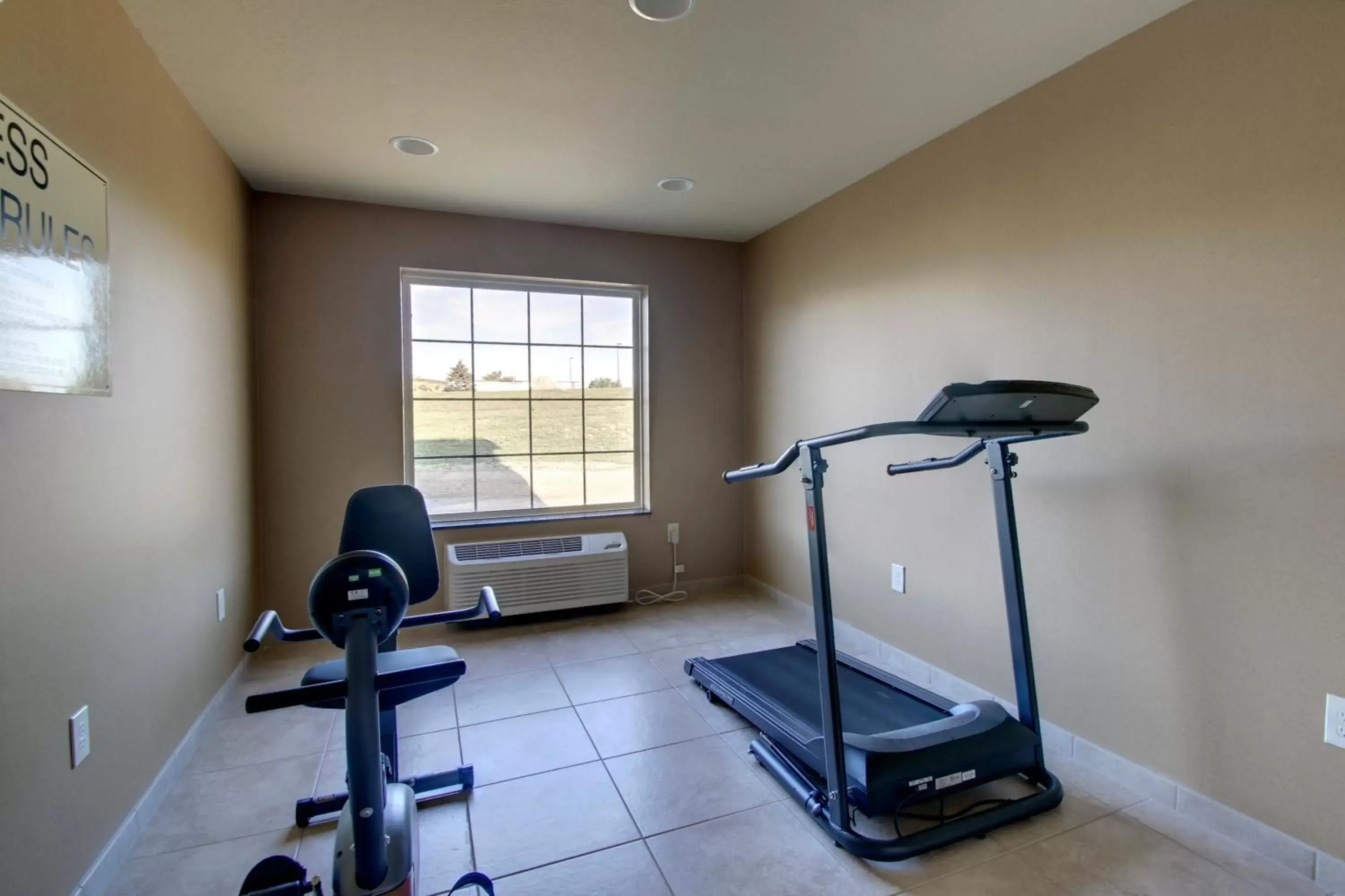 Fitness centre/facilities, Fitness Center/Facilities in Cobblestone Inn & Suites - Bloomfield