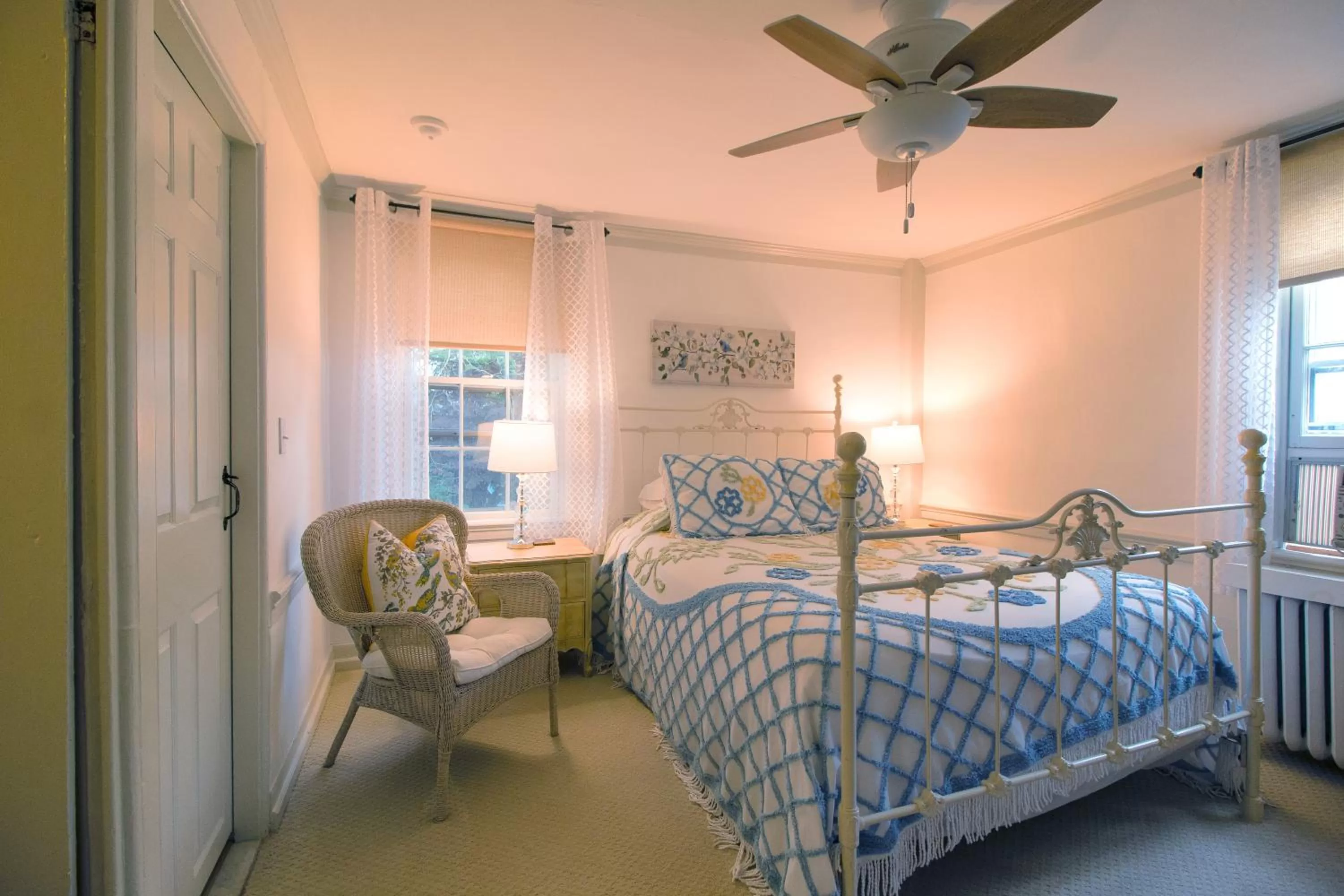 Photo of the whole room, Bed in William's Grant Inn Bed and Breakfast