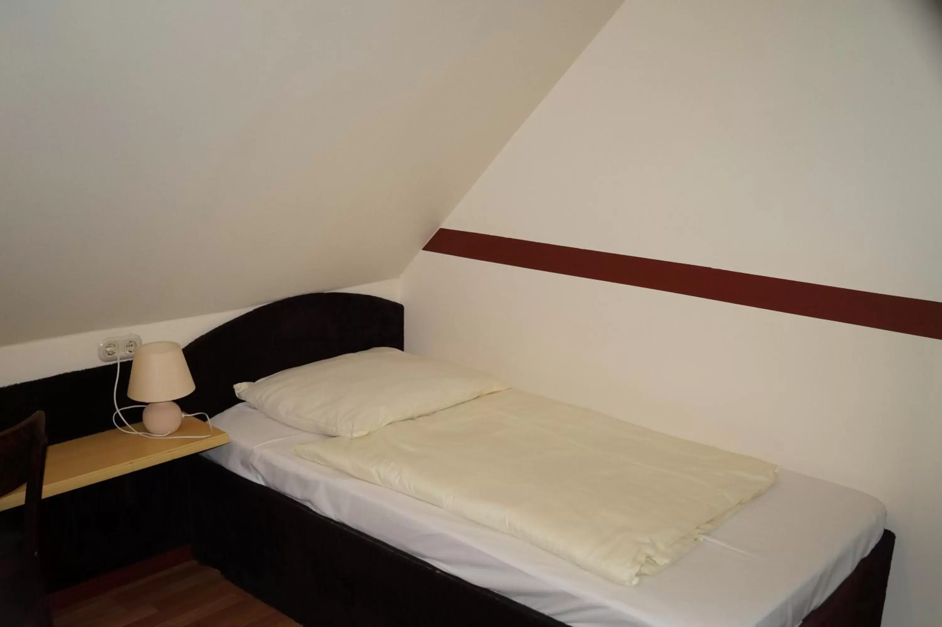 Small Twin Room in La Fontana Small Twin Room in La Fontana