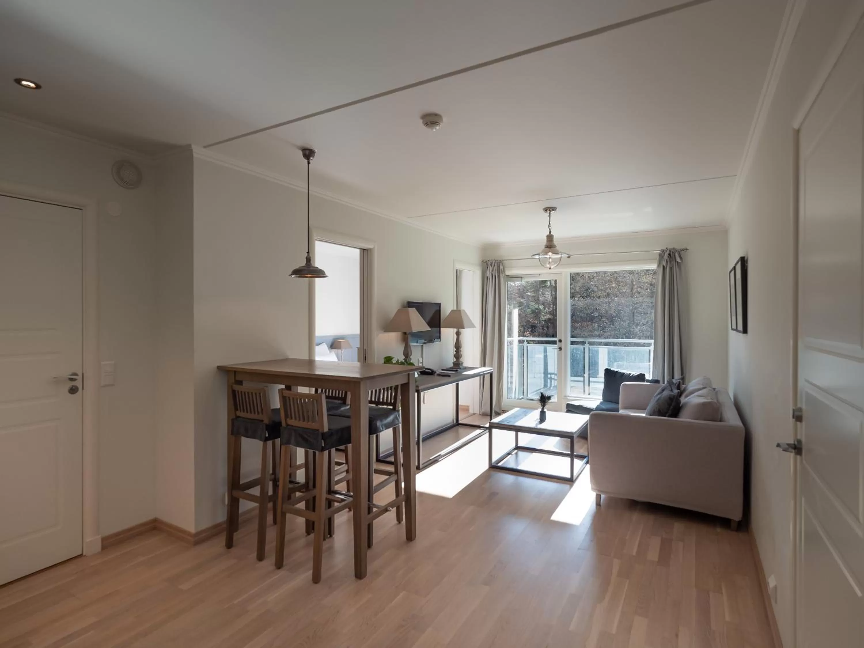 Living room in Strand Hotel Fevik - by Classic Norway Hotels