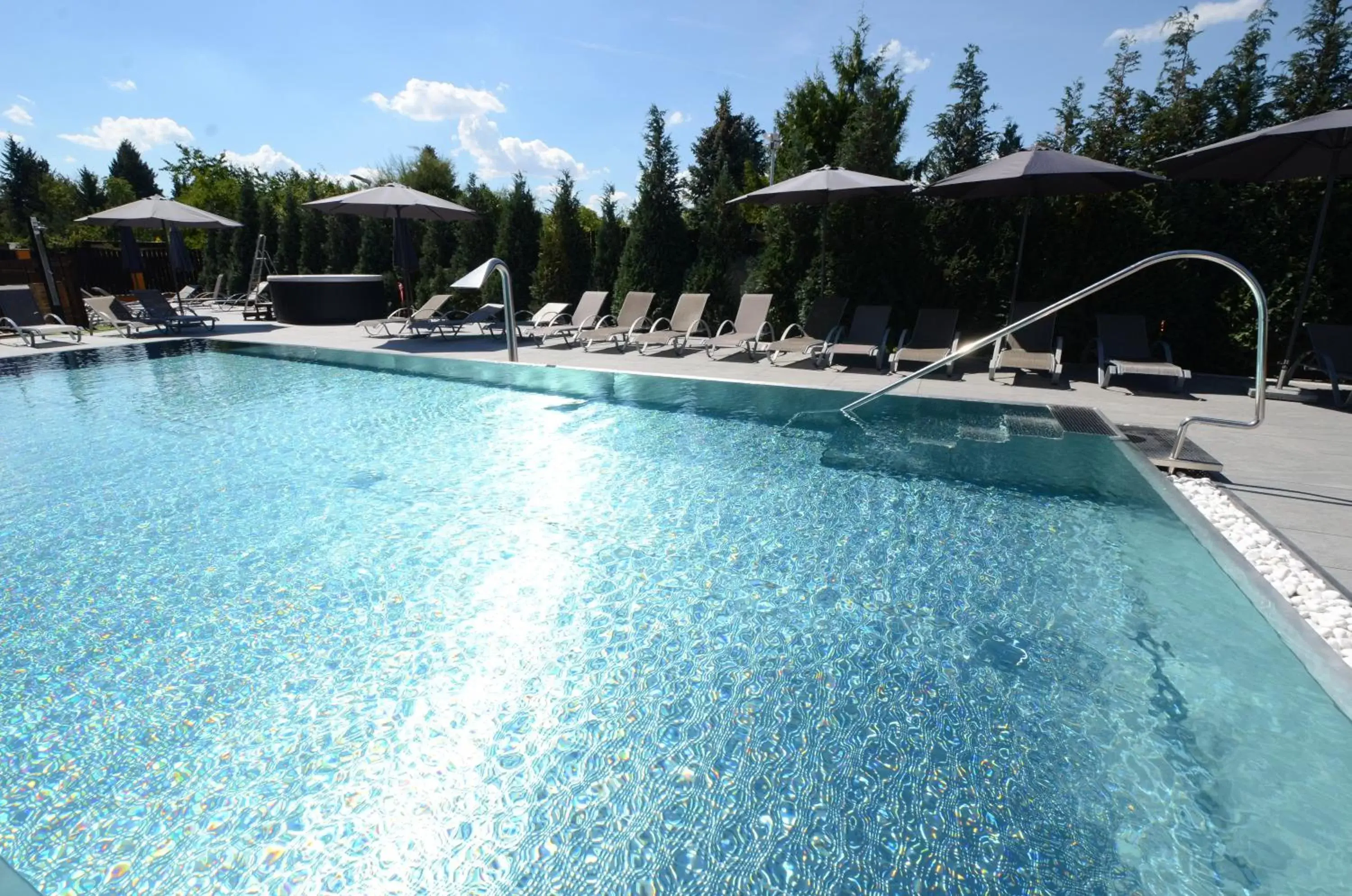 Swimming Pool in Hotel Aura Design & Garden Pool