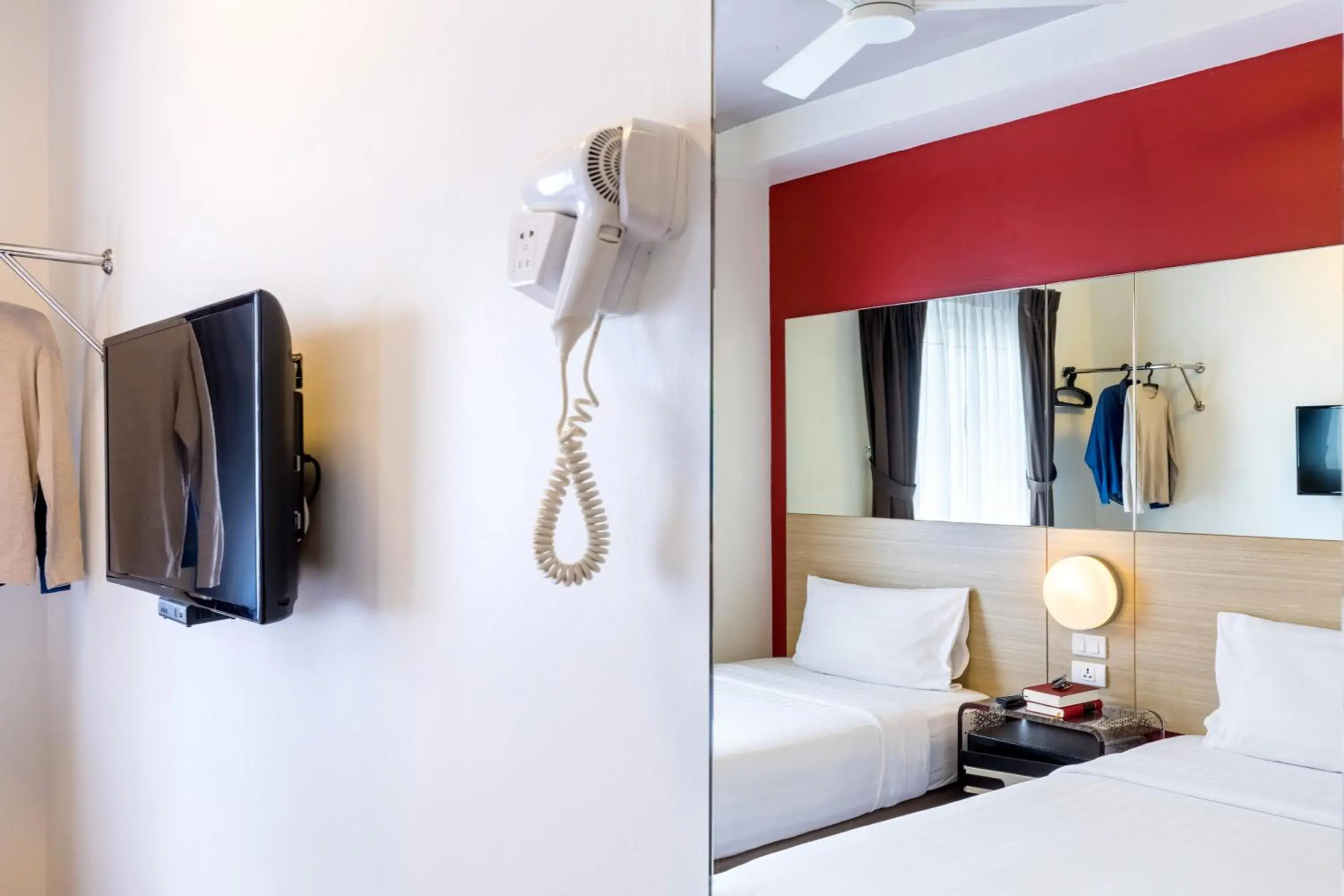 Bedroom, Bed in Red Planet Phuket Patong - SHA Extra Plus Bedroom, Bed in Red Planet Phuket Patong - SHA Extra Plus