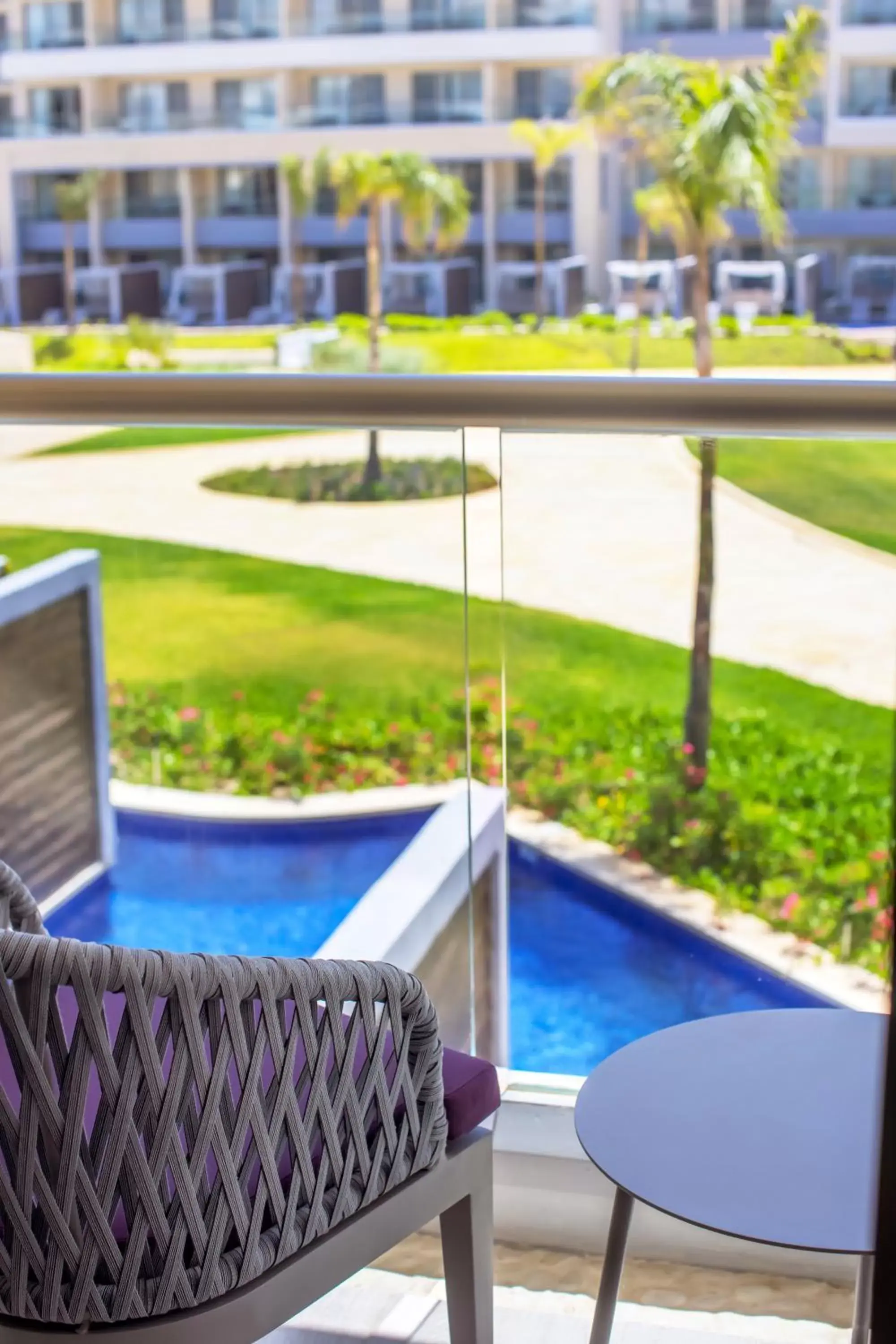 Balcony/Terrace, Swimming Pool in Planet Hollywood Cancun, An Autograph Collection All-Inclusive Resort