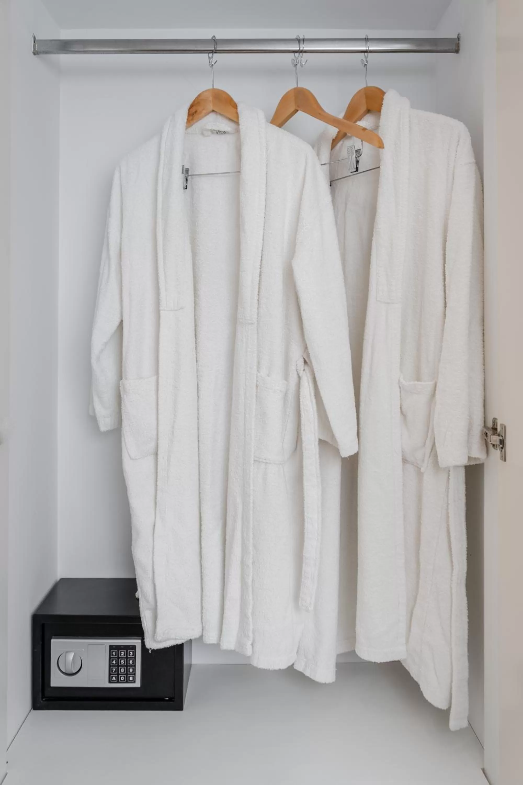 wardrobe in Polis of Naxos