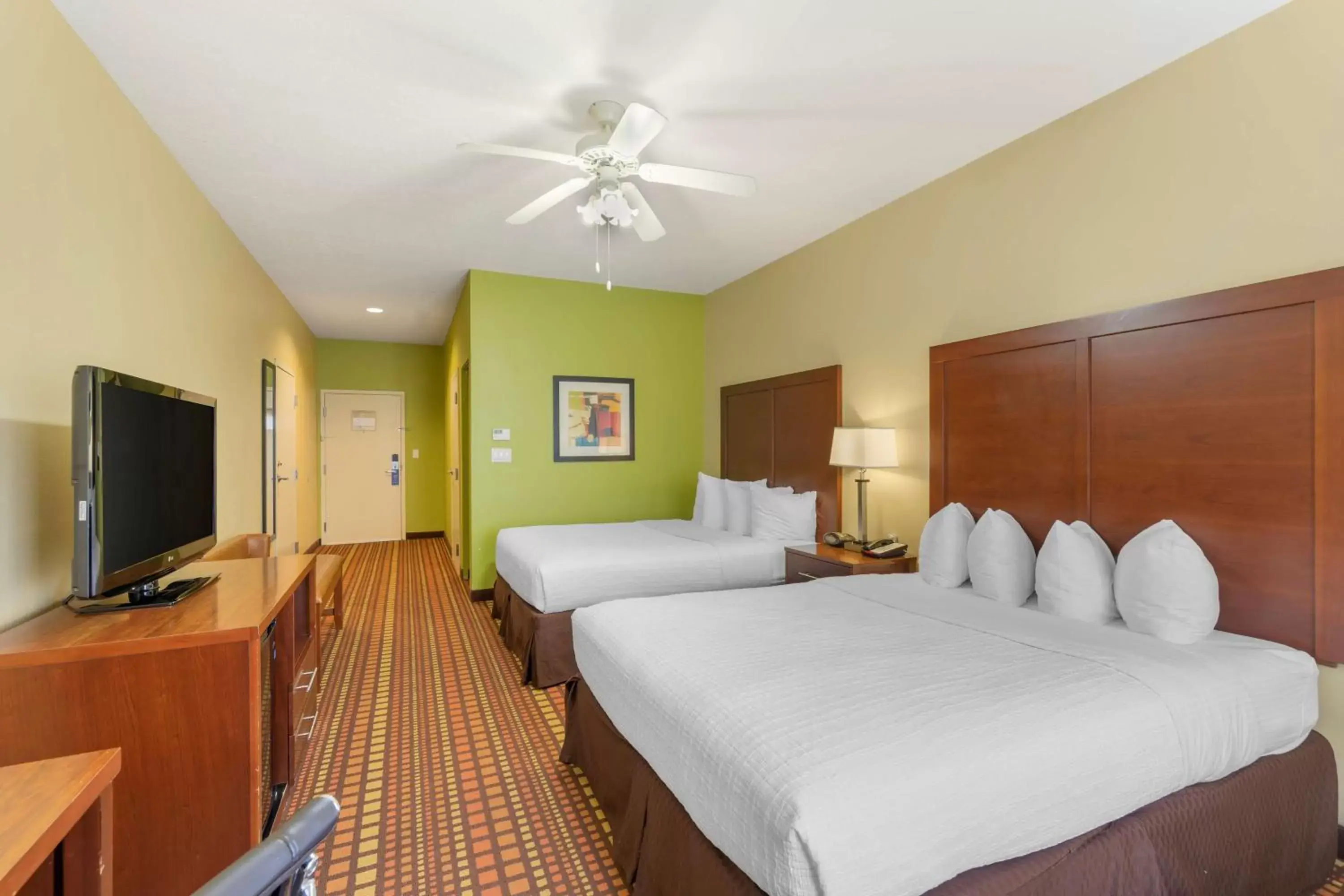 Bedroom, Bed in Best Western Plus Gadsden Hotel & Suites