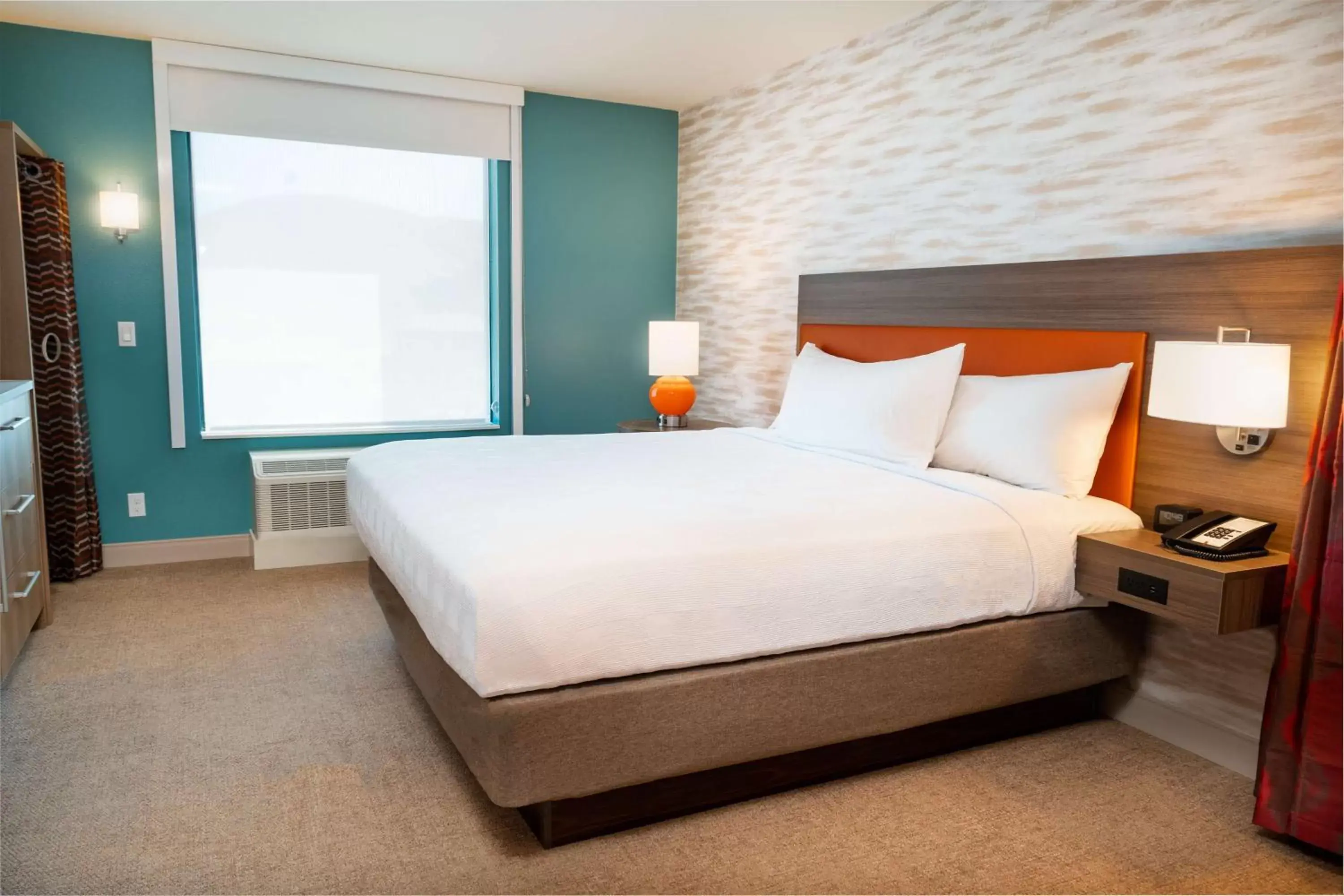 Bed in Home2 Suites Corona, Ca