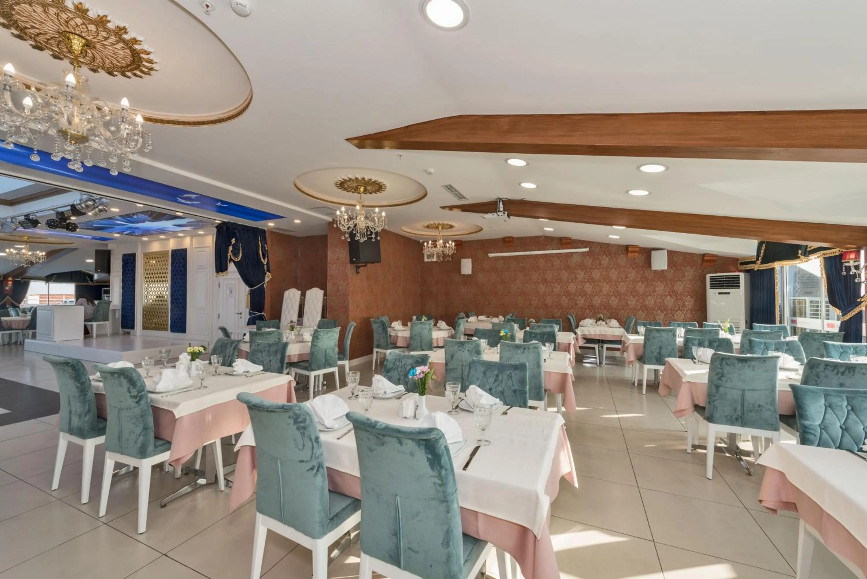 Coffee/tea facilities in Marnas Hotels