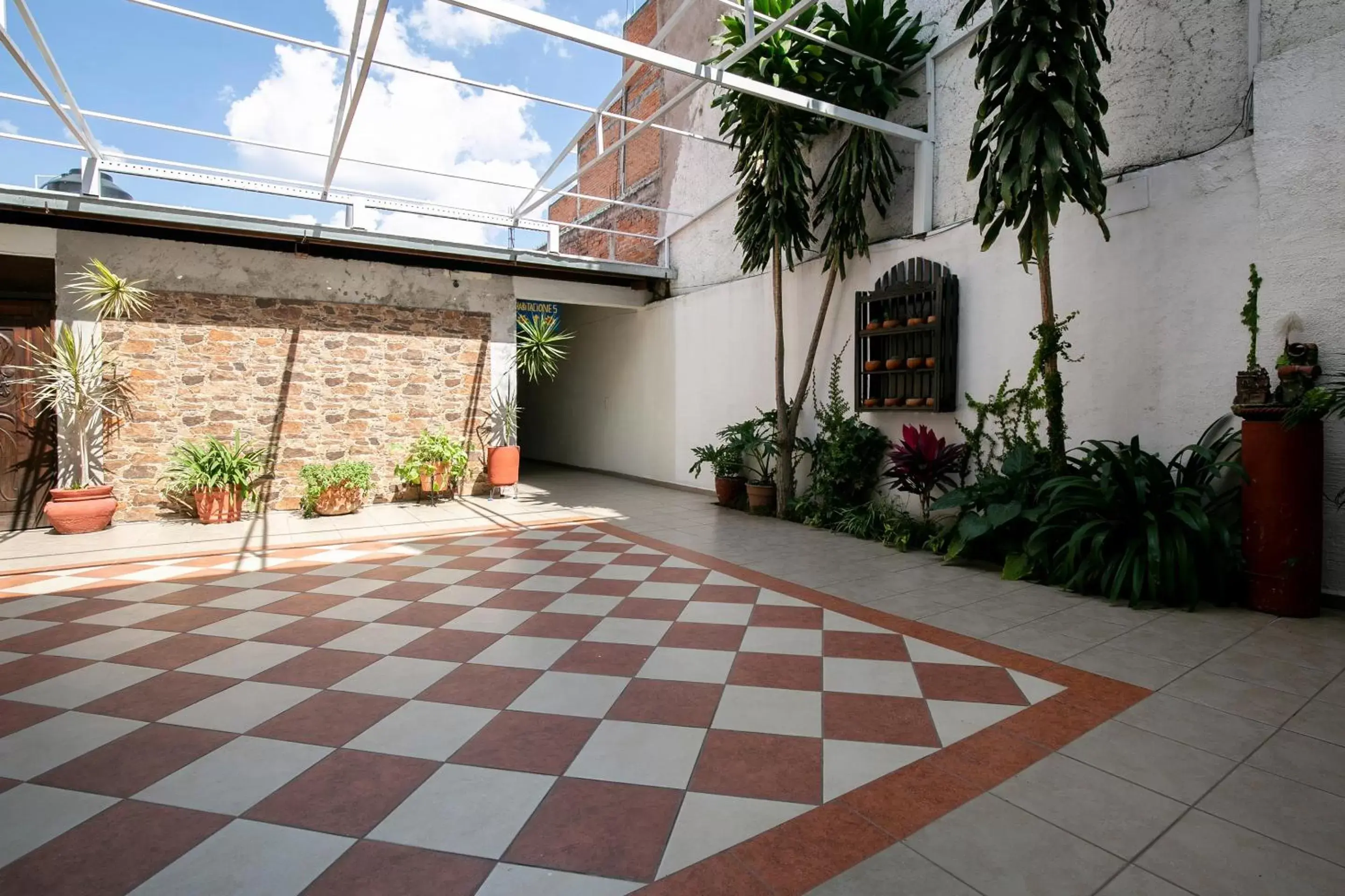 Lobby or reception in OYO La Casita