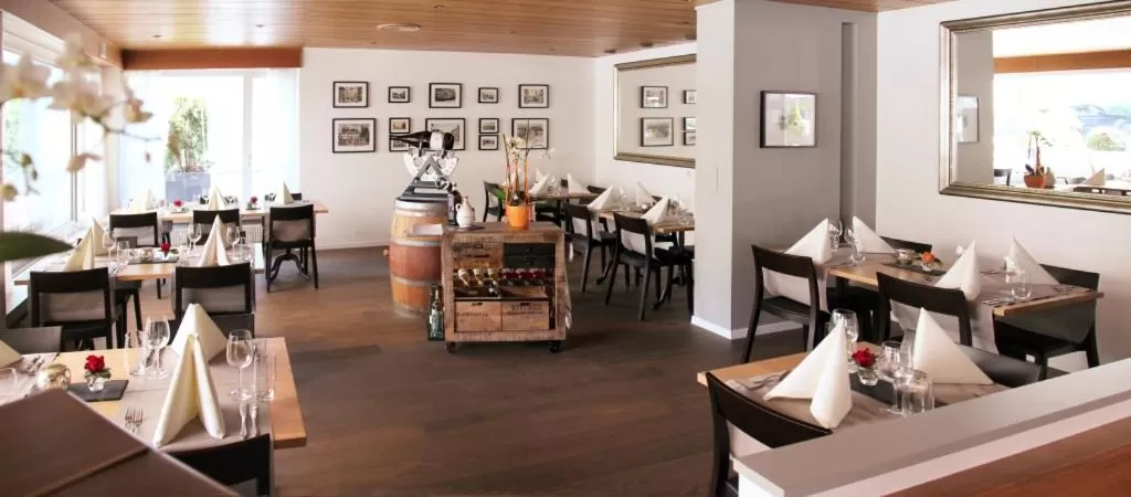 Restaurant/places to eat in Hotel Hecht