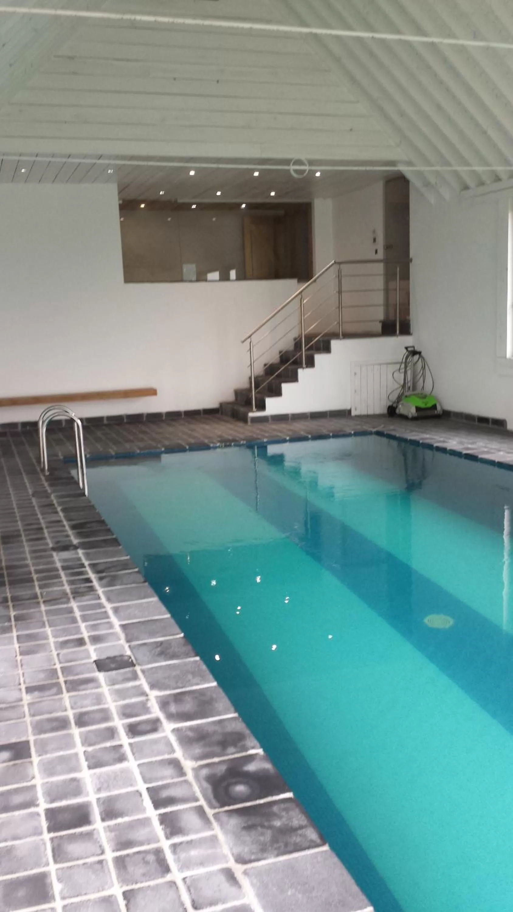 Swimming pool in B&B Le Briquemont