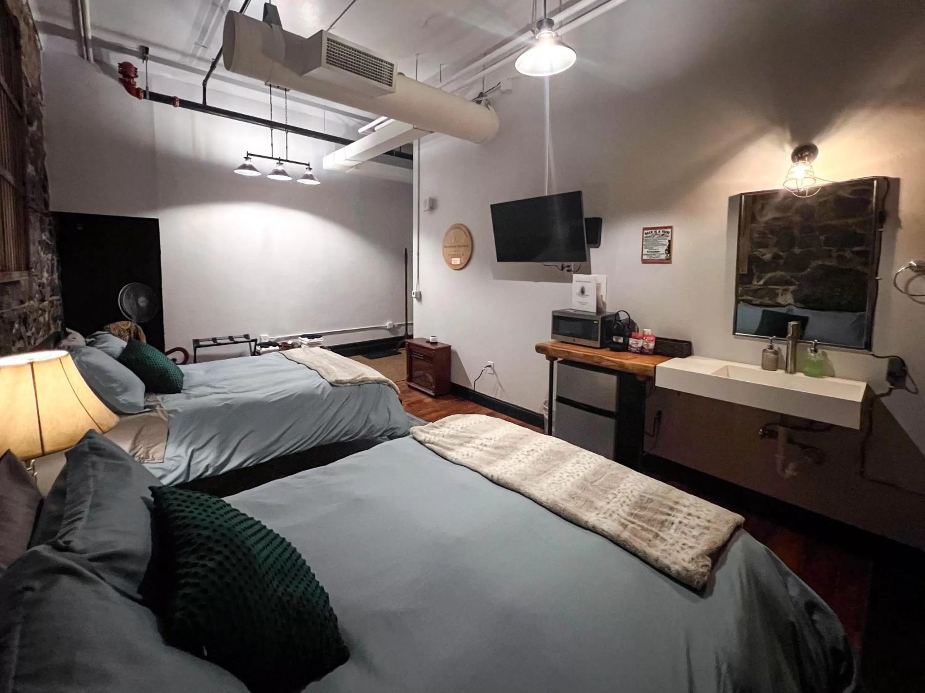 Bed in The Oliver Inn