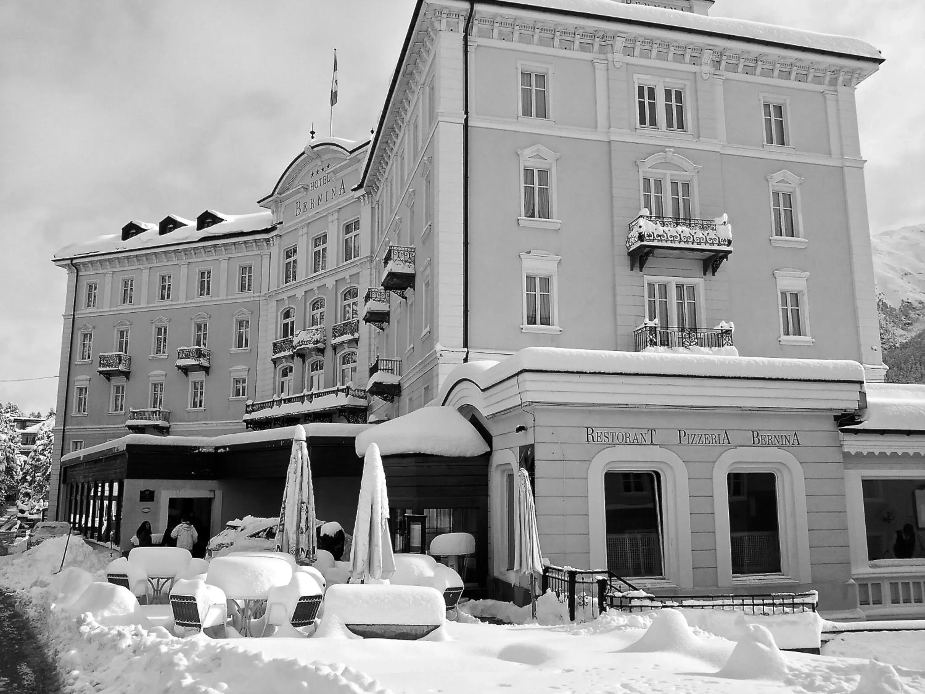 Facade/entrance, Property Building in Hotel Bernina 1865