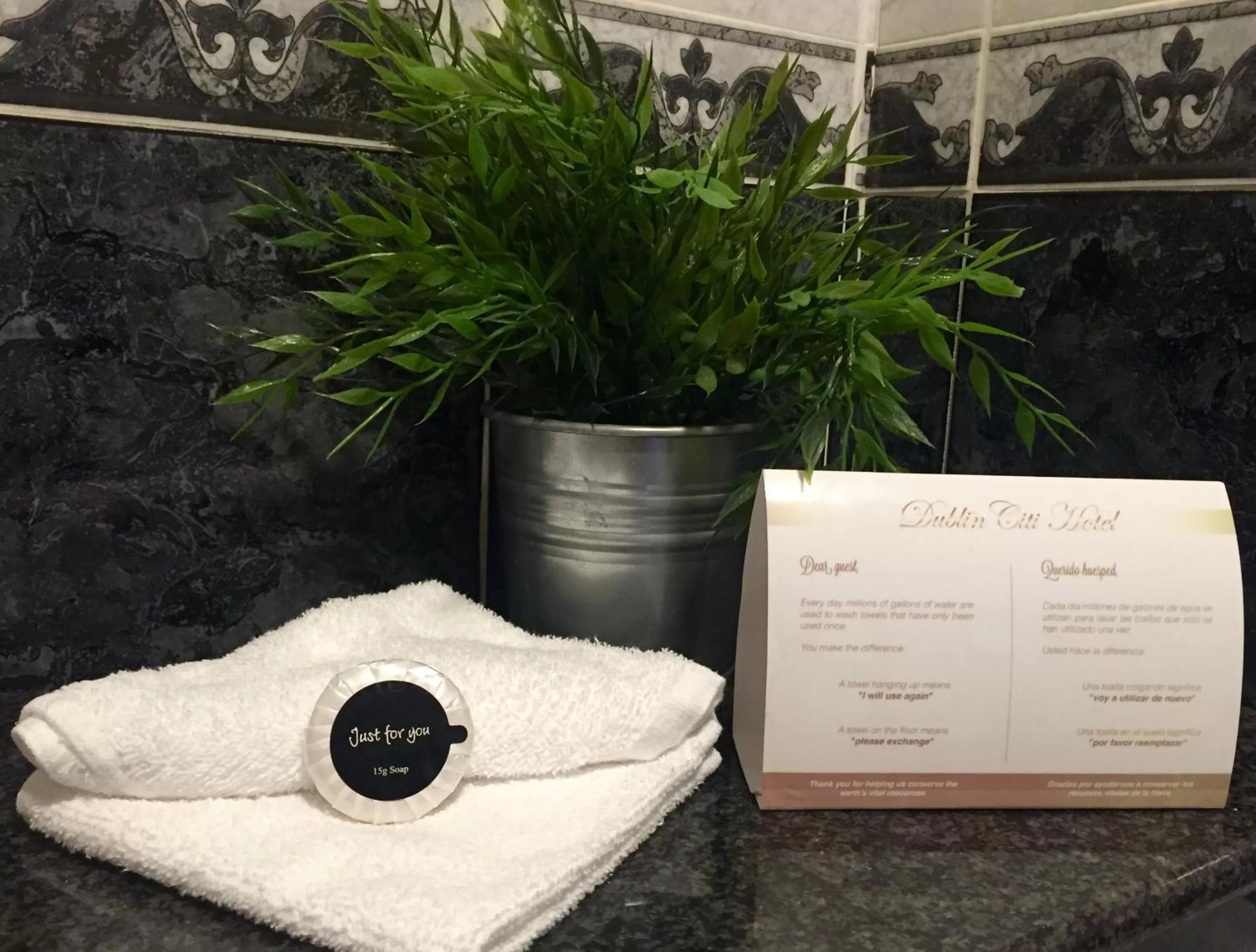 Bathroom in Dublin Citi Hotel of Temple Bar