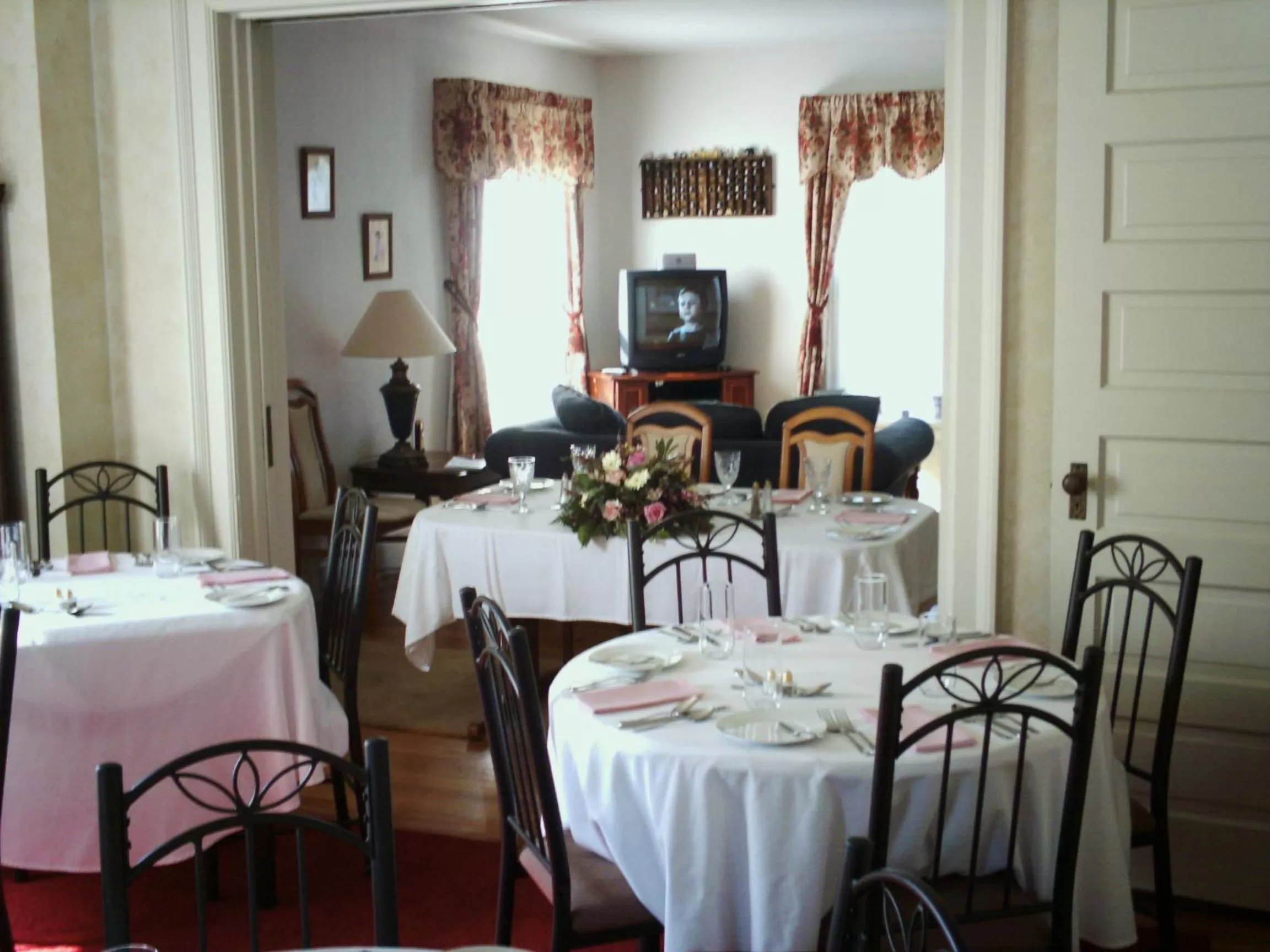 Food and drinks in Four Creeks Bed&Breakfast