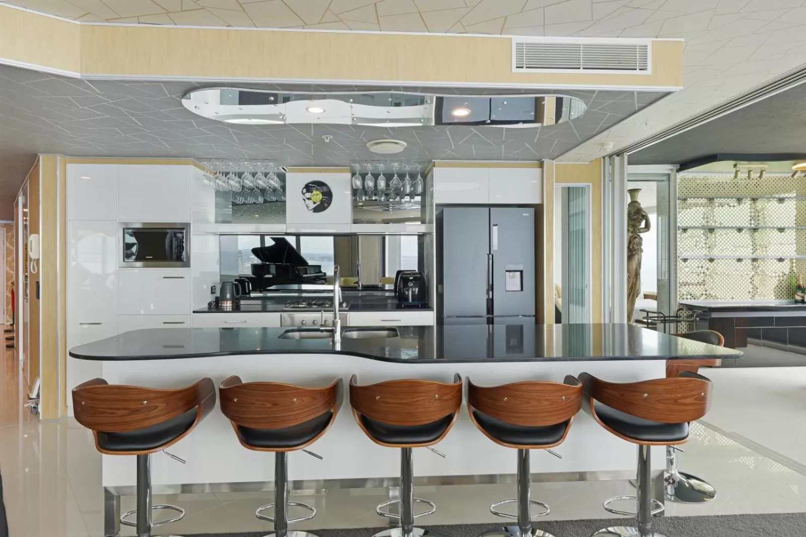 kitchen in Q1 Resort & Spa - Official