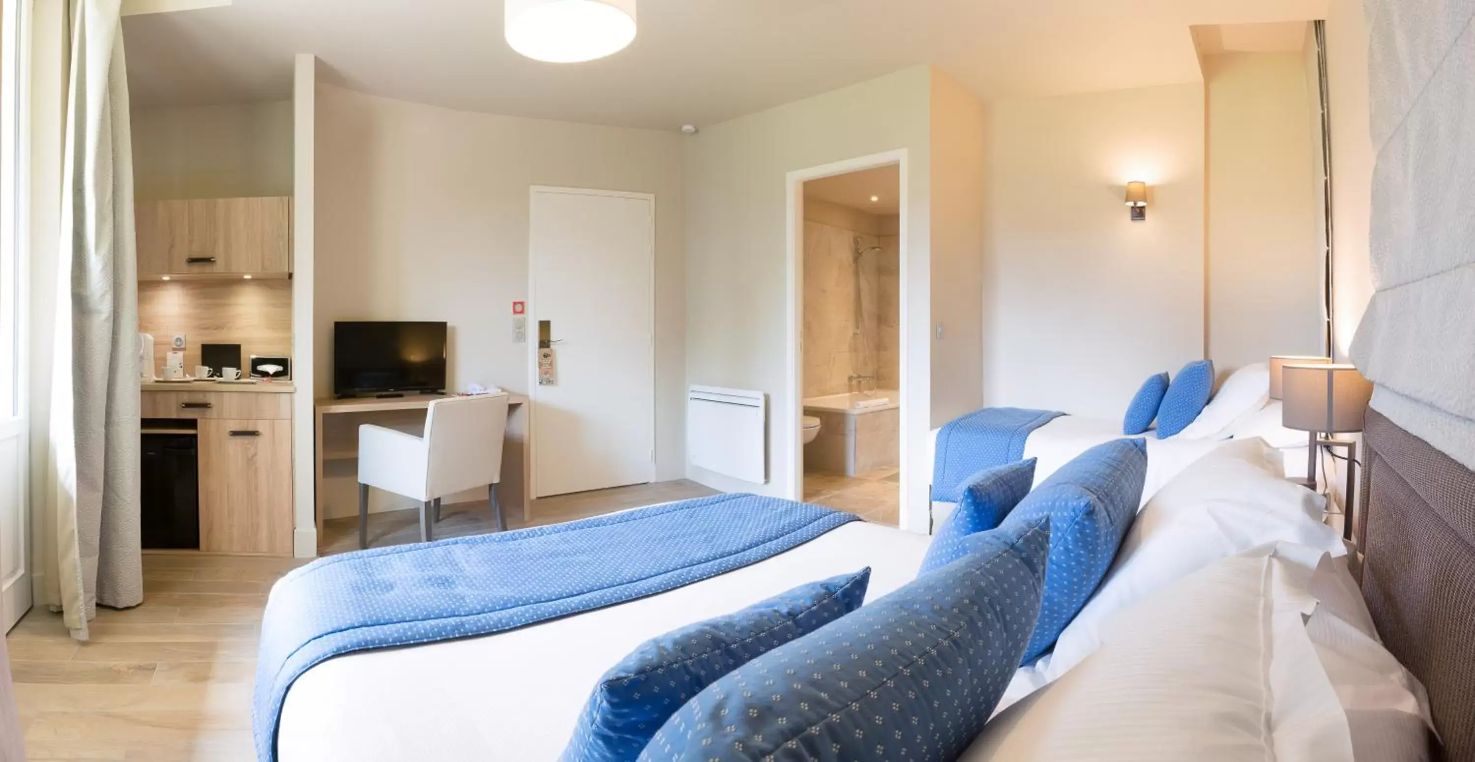 Bedroom, Seating Area in Villa Odette