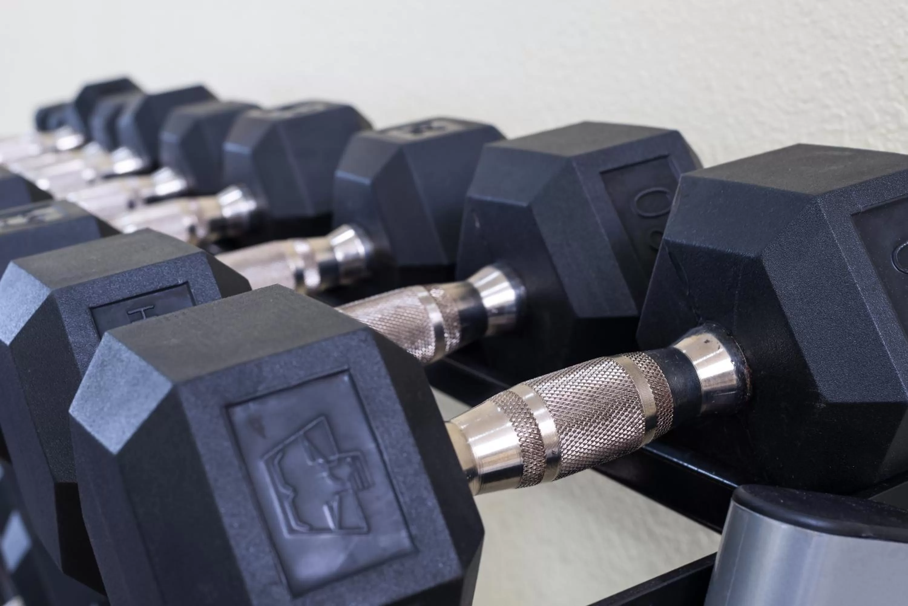 Fitness centre/facilities in Country Inn & Suites by Radisson, Rocky Mount, NC