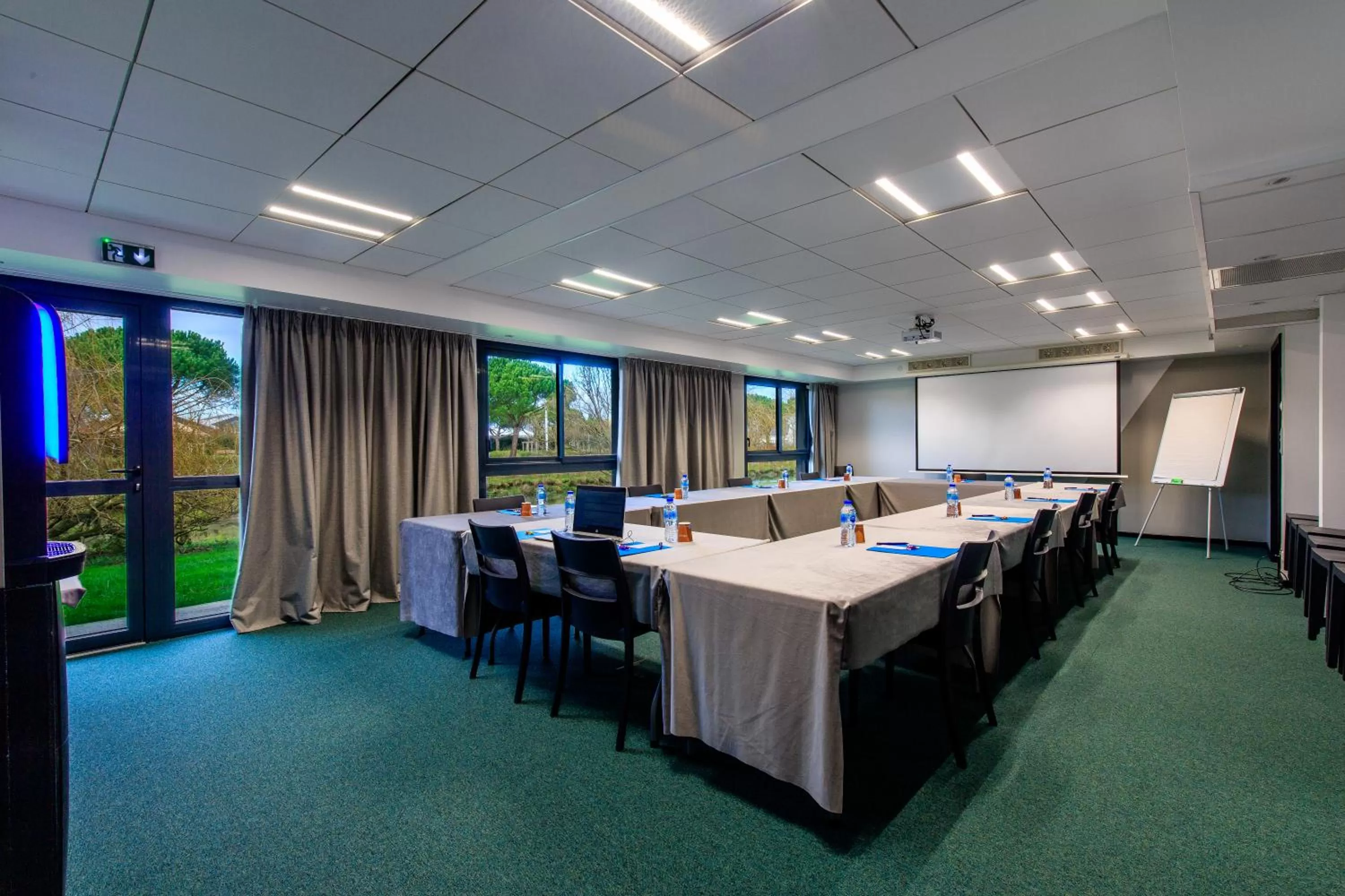 Meeting/conference room in Best Western Les Aureliades Saint Nazaire