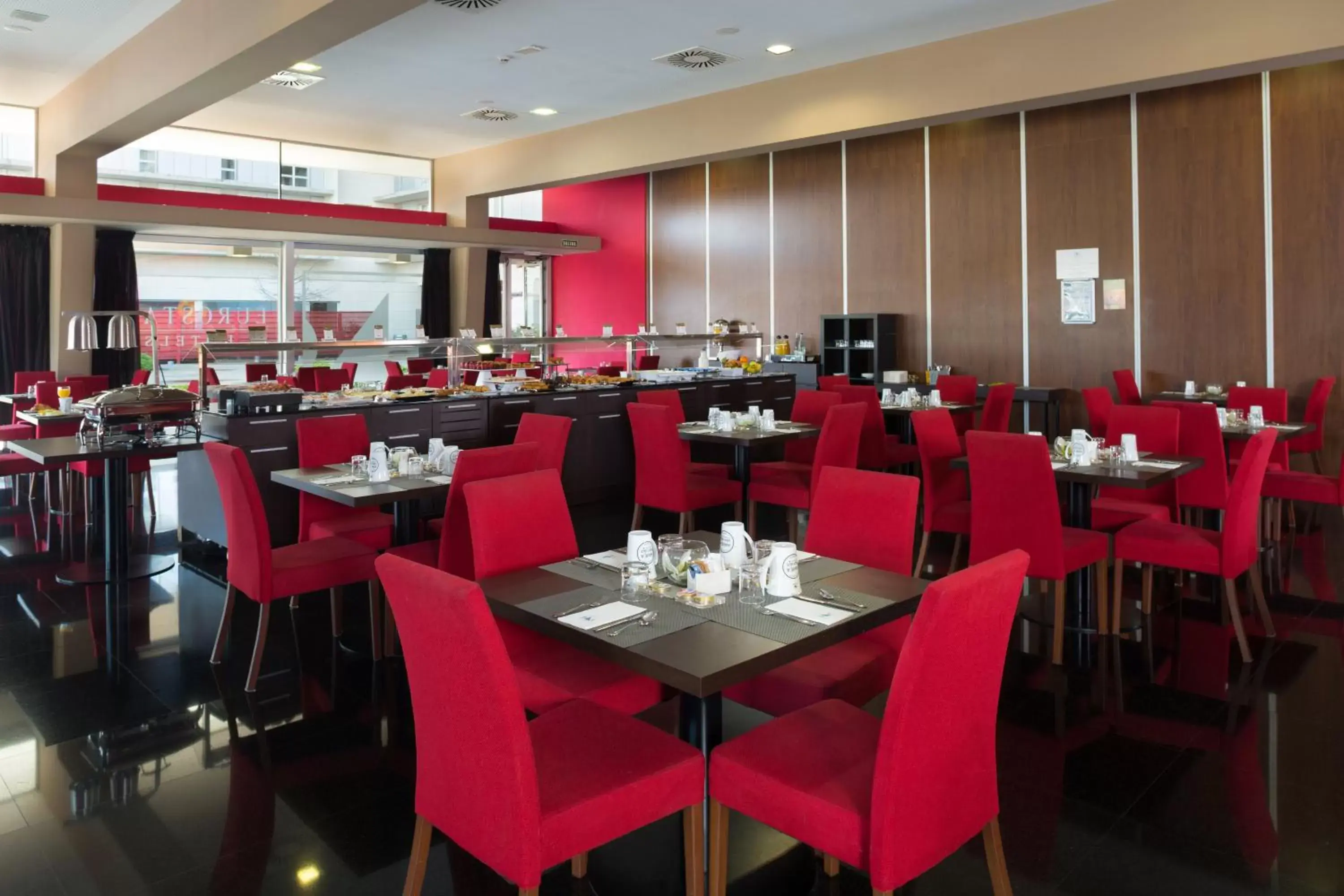 Lounge or bar, Restaurant/Places to Eat in Eurostars Rey Fernando