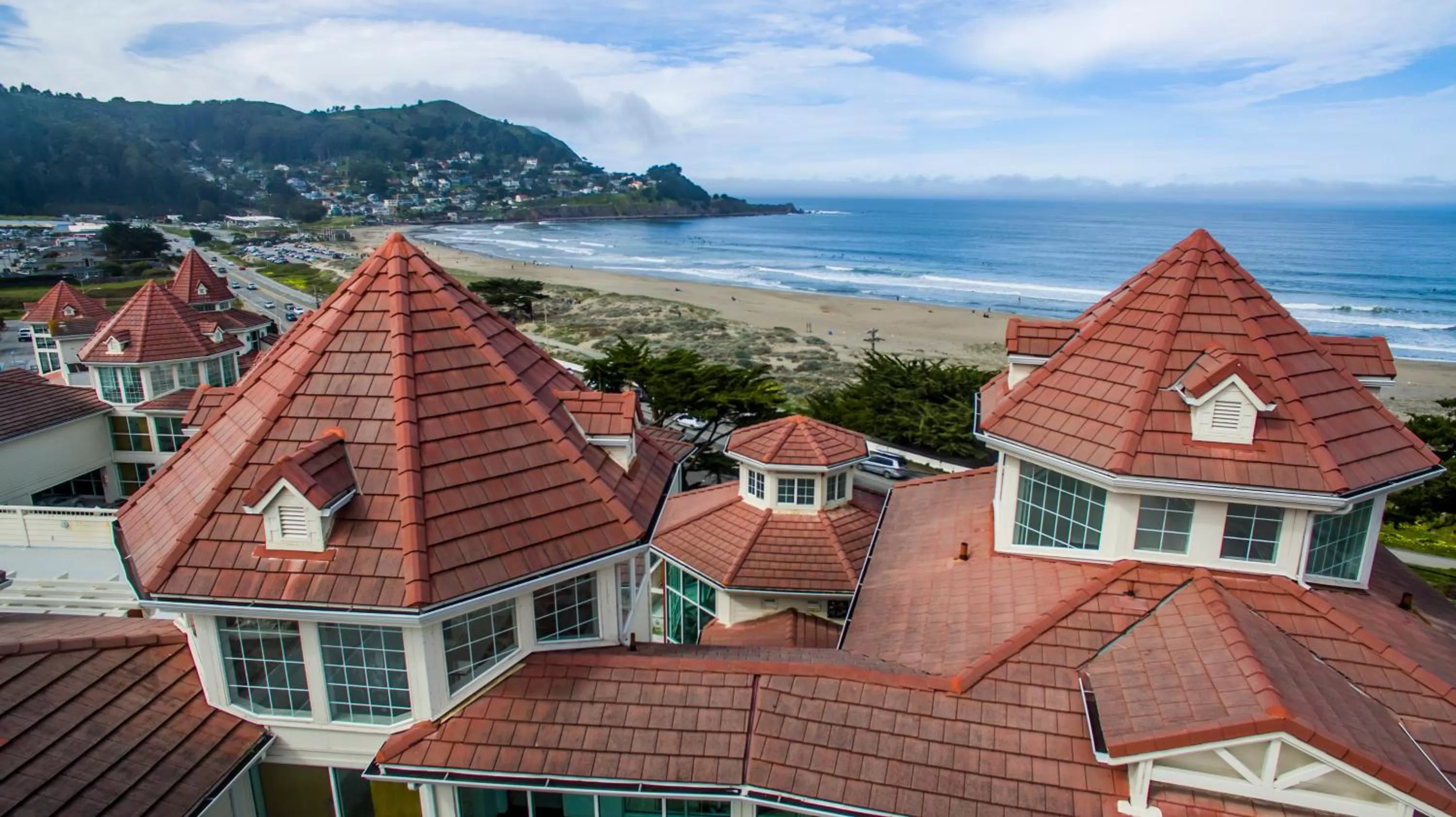 Property building in Pacifica Beach Hotel