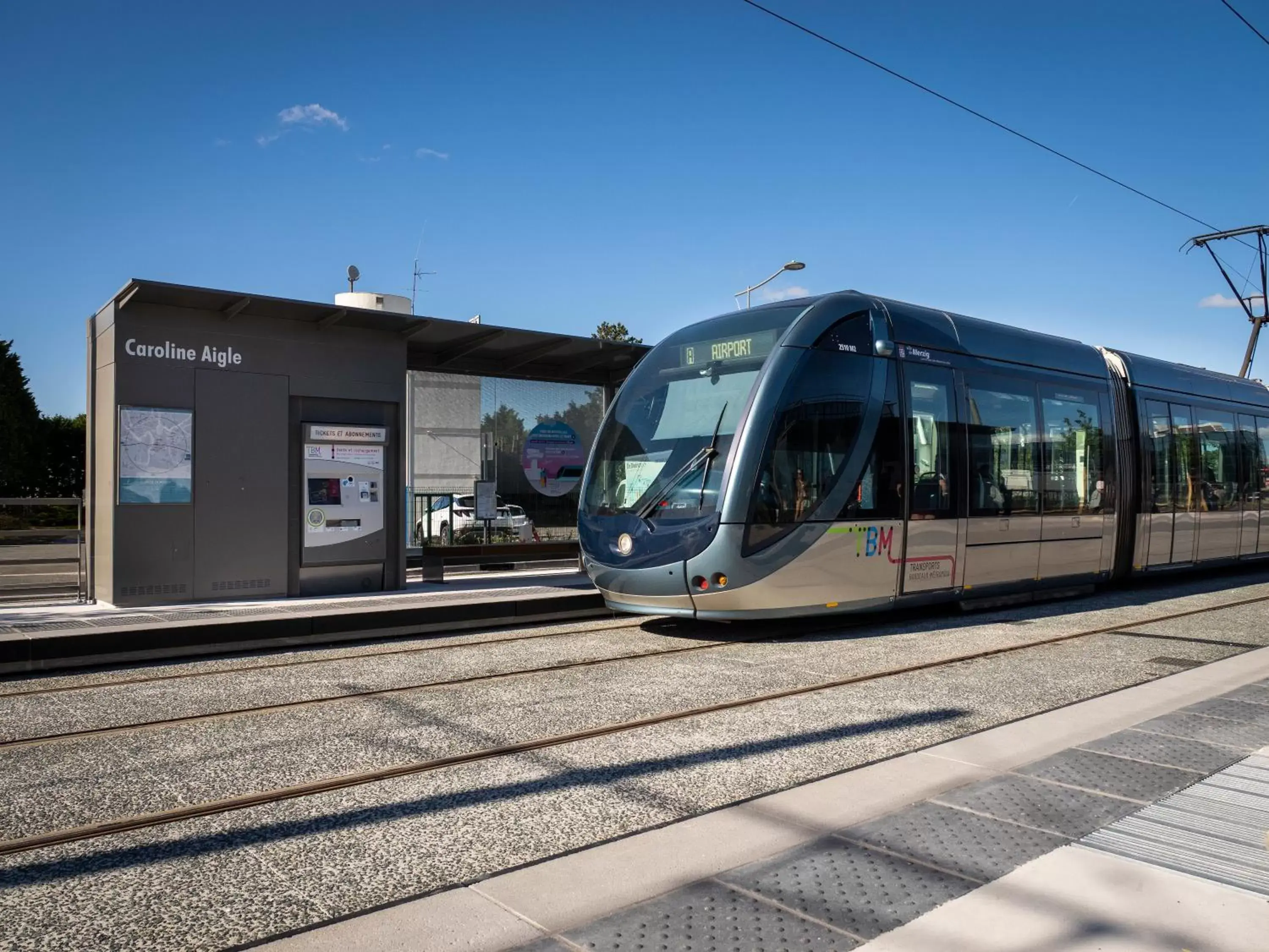 shuttle, Property Building in ibis Styles Bordeaux Aéroport