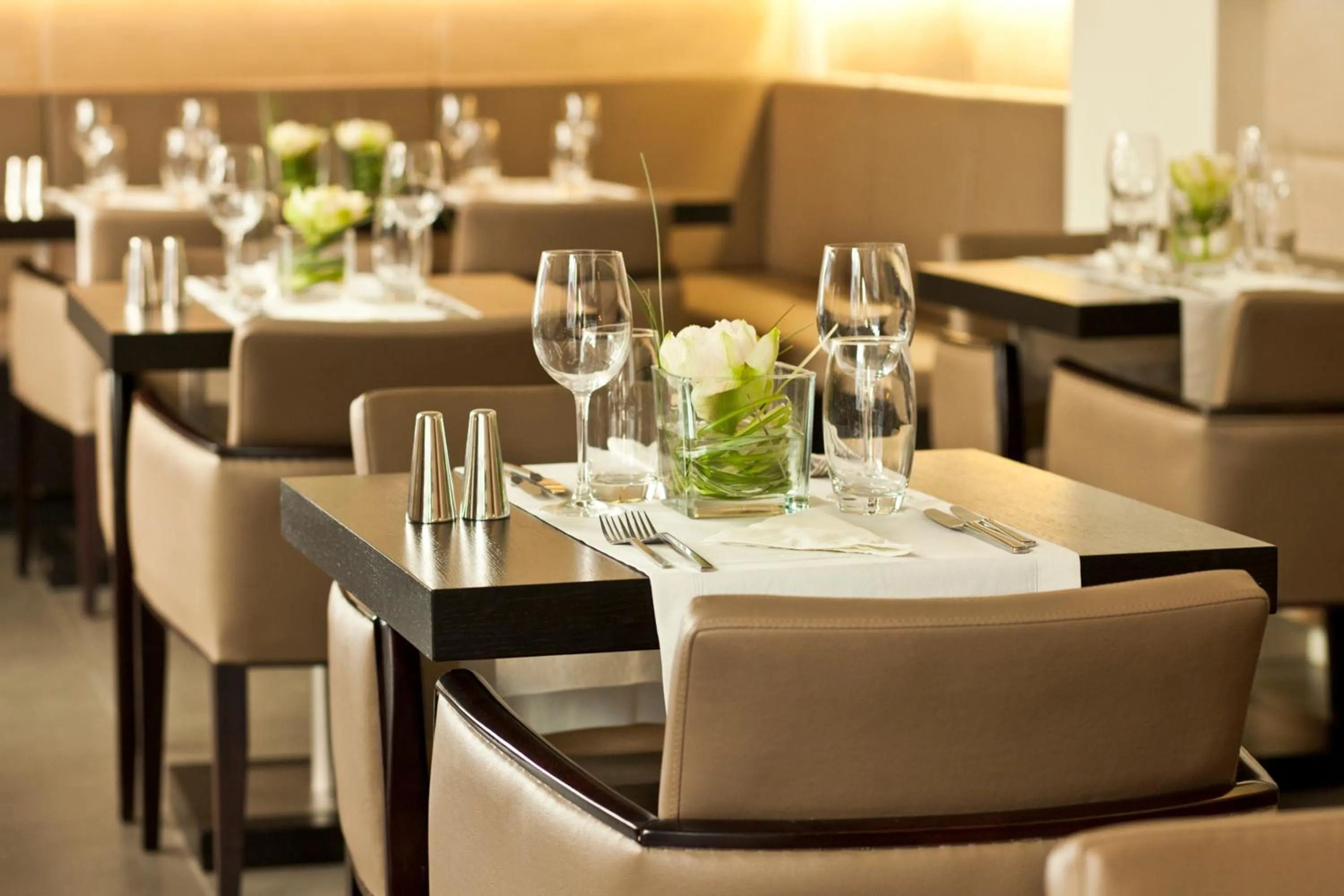 Restaurant/places to eat in O&B Athens Boutique Hotel