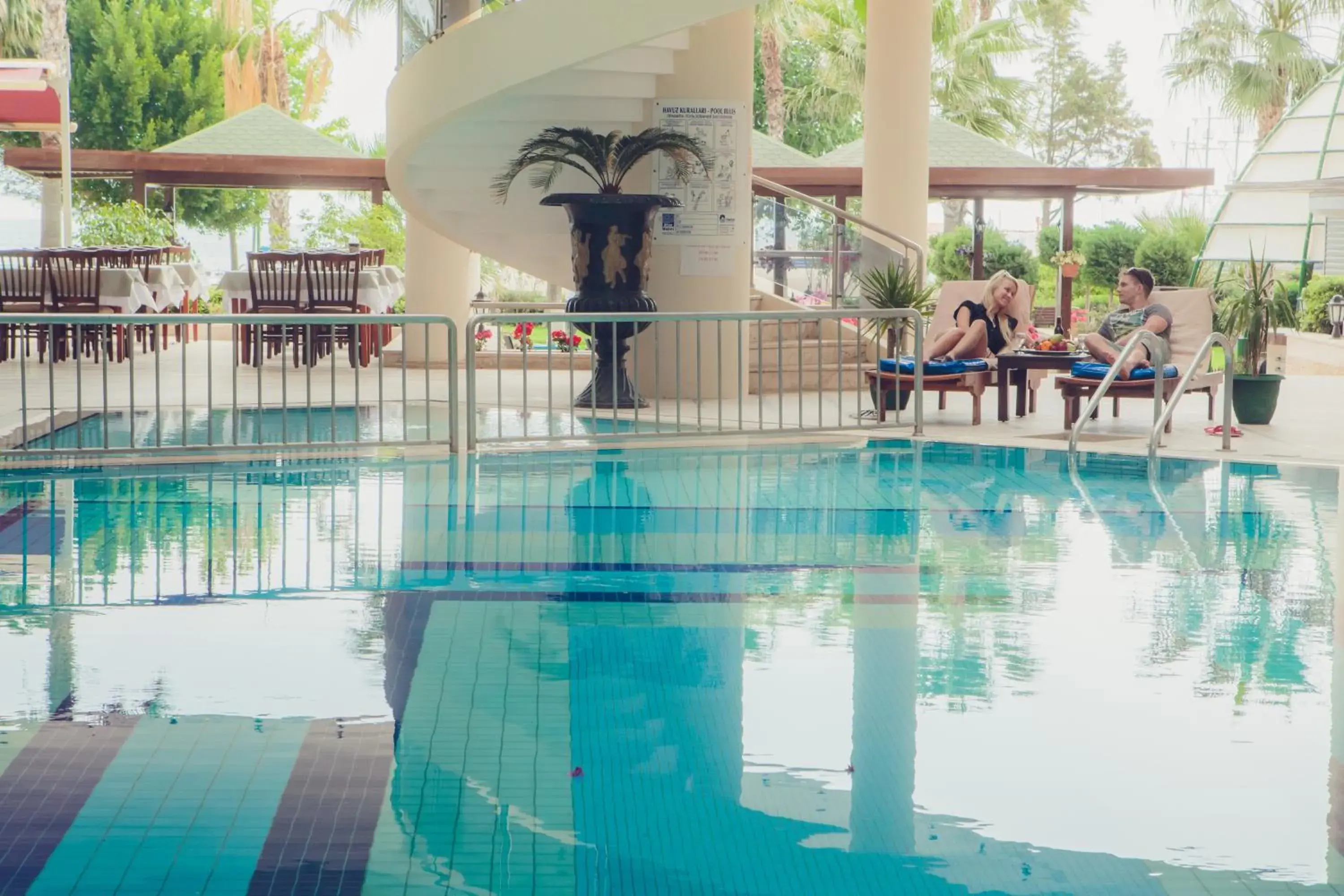 Swimming Pool in L'ancora Beach Hotel