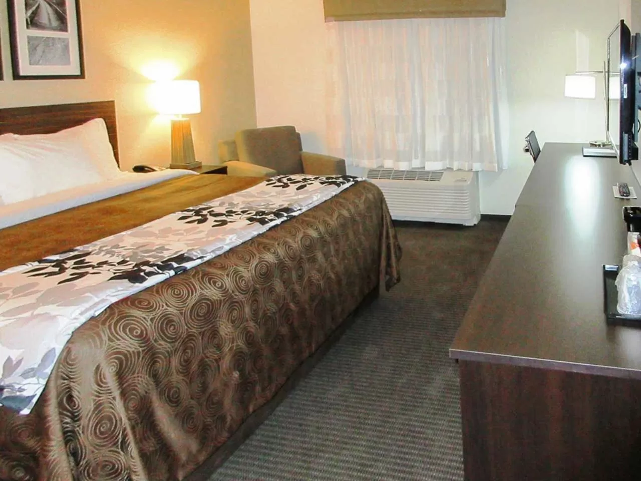 Bed in Sleep Inn & Suites West-Near Medical Center