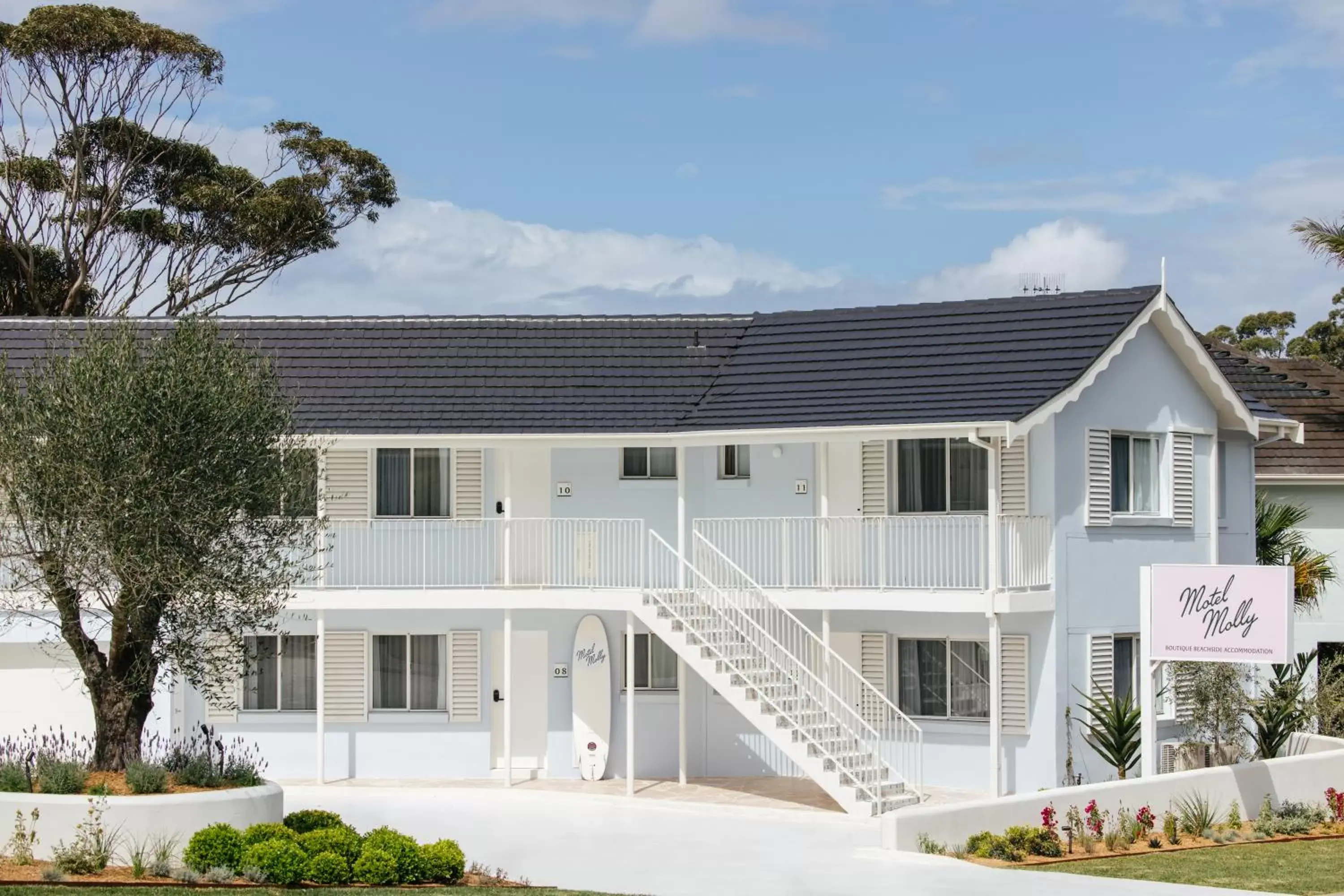 Facade/entrance, Property Building in Motel Molly - Boutique Hotel Mollymook