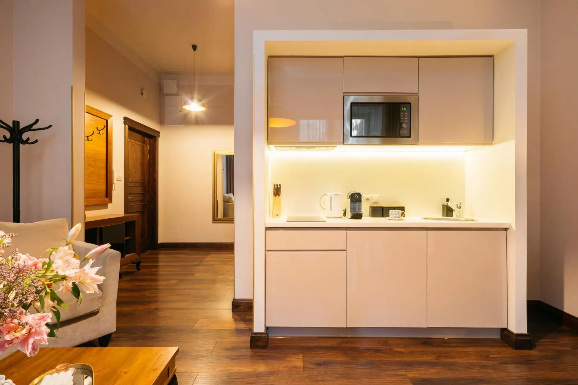 Kitchen or kitchenette, Kitchen/Kitchenette in Topolowa Residence