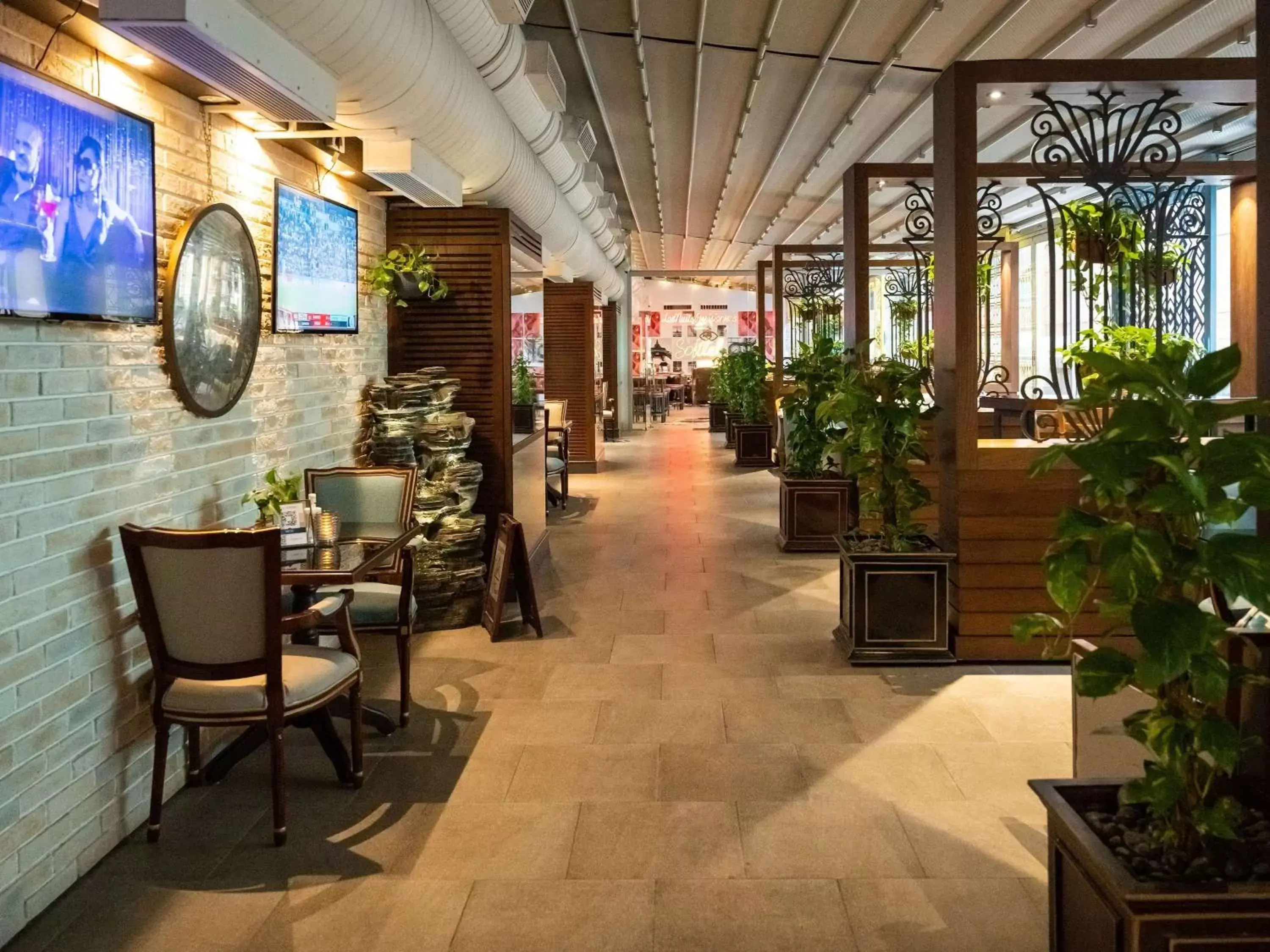 Restaurant/places to eat in Sofitel Dubai Downtown