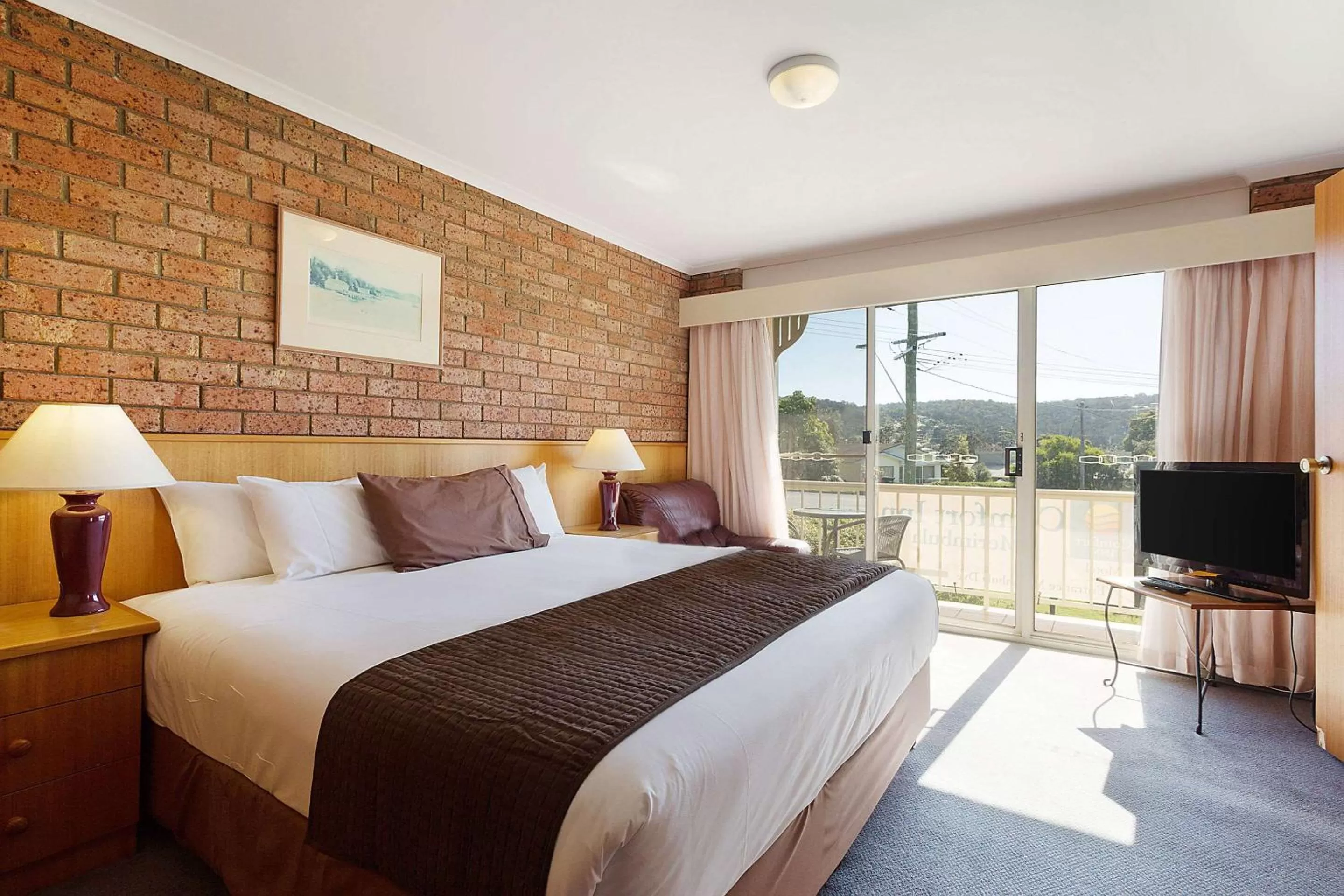Photo of the whole room, Bed in Merimbula Sapphire Motel