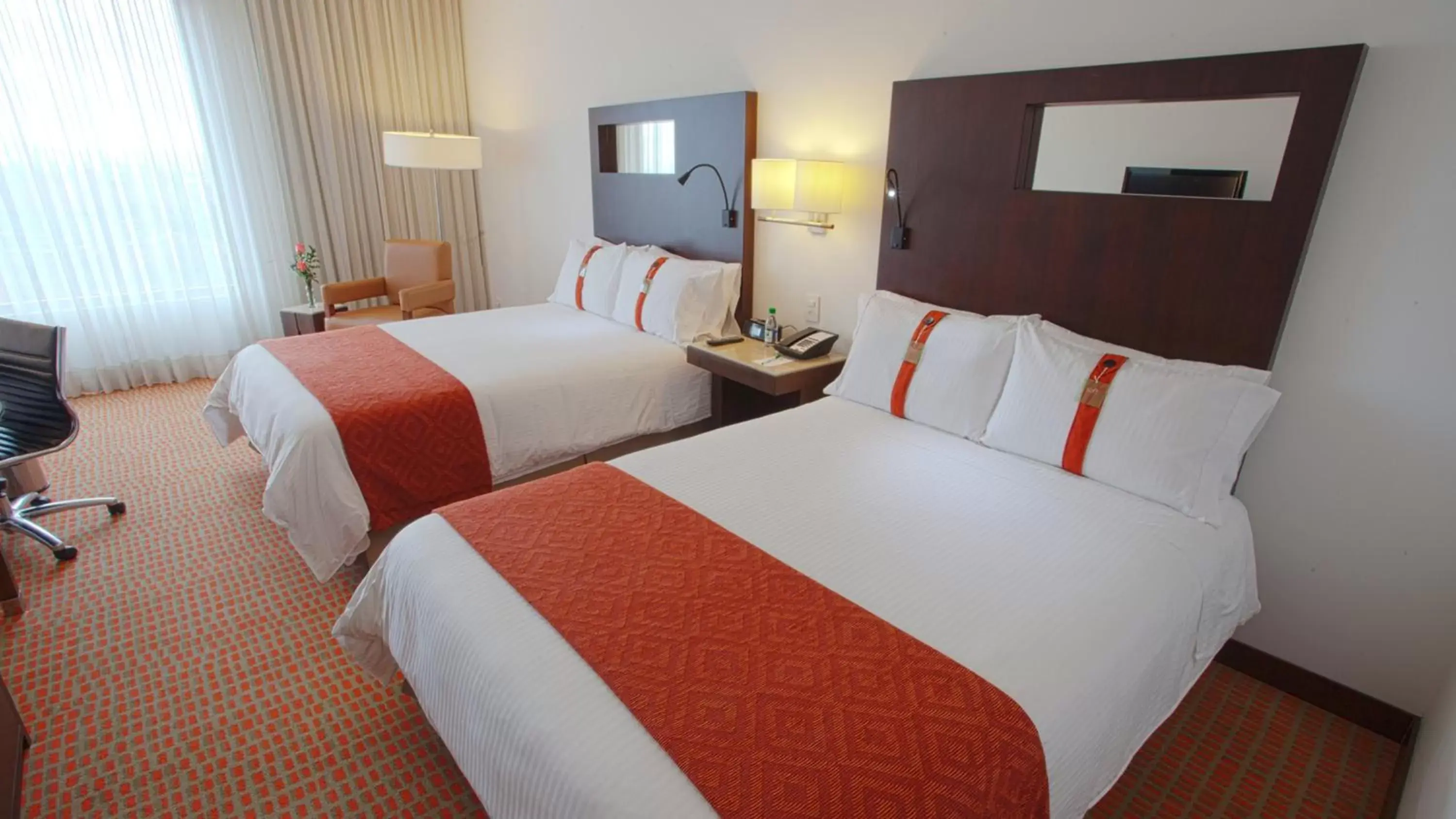 Photo of the whole room, Bed in Holiday Inn Bogota Airport, an IHG Hotel