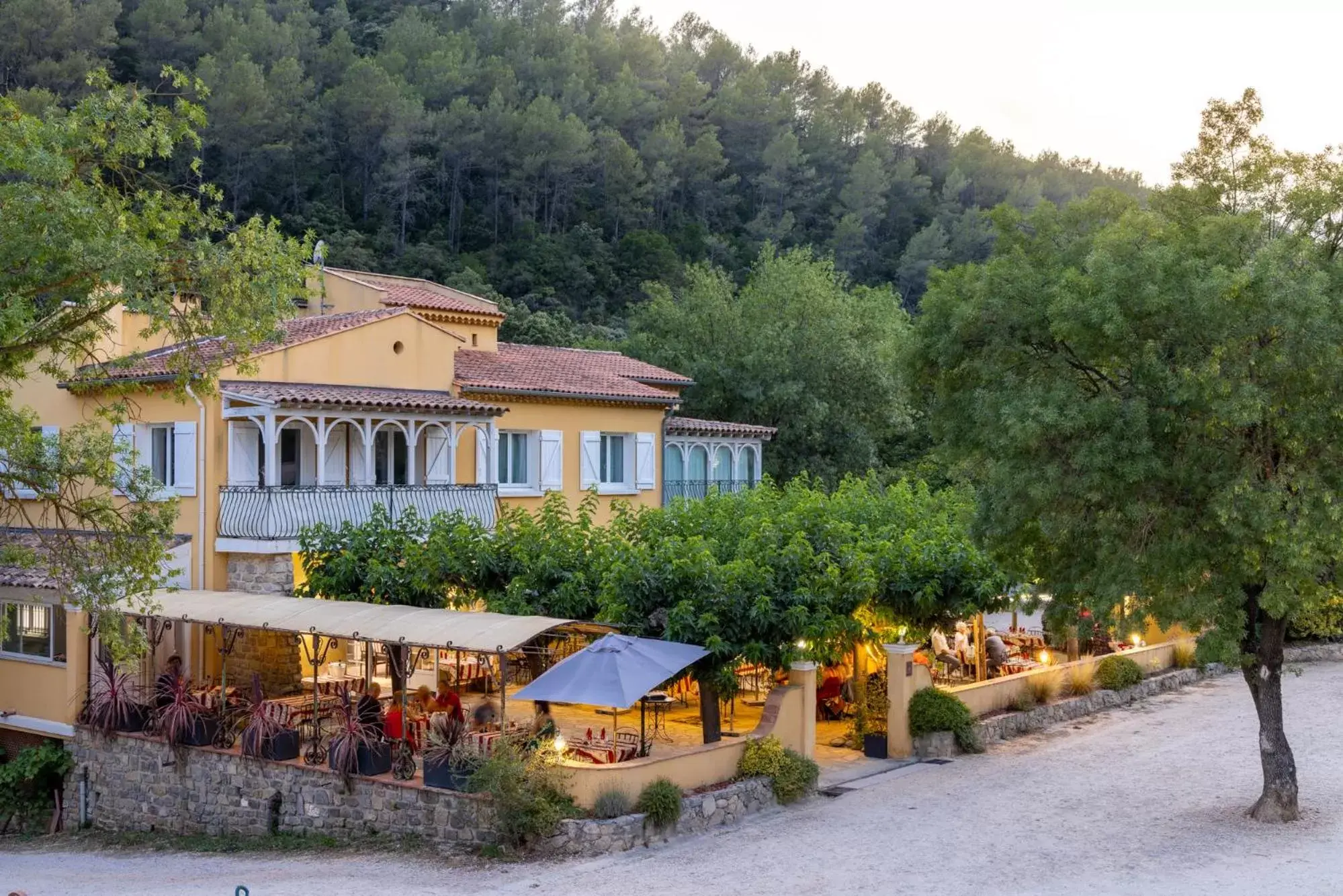 Property Building in The Originals City, Hôtel Les Bastides du Gapeau