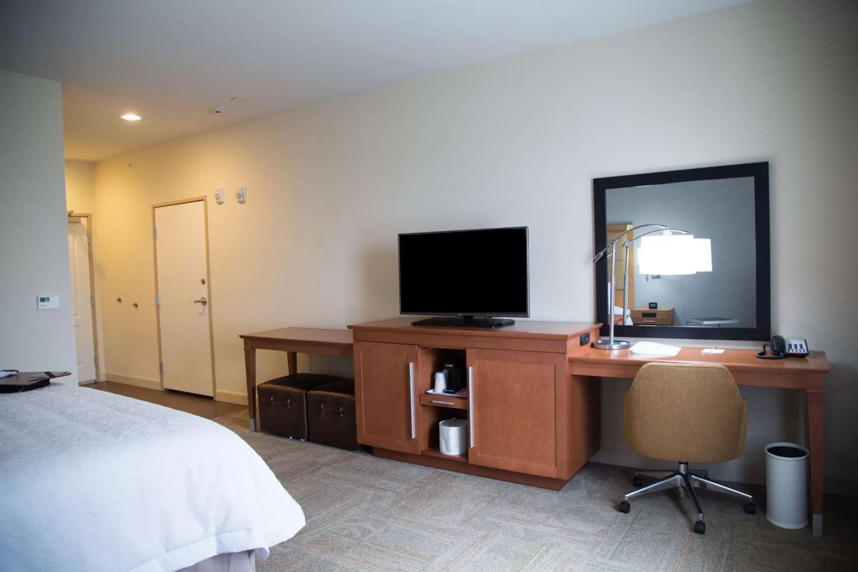 Bed, TV/Entertainment Center in Hampton Inn and Suites by Hilton McKinney