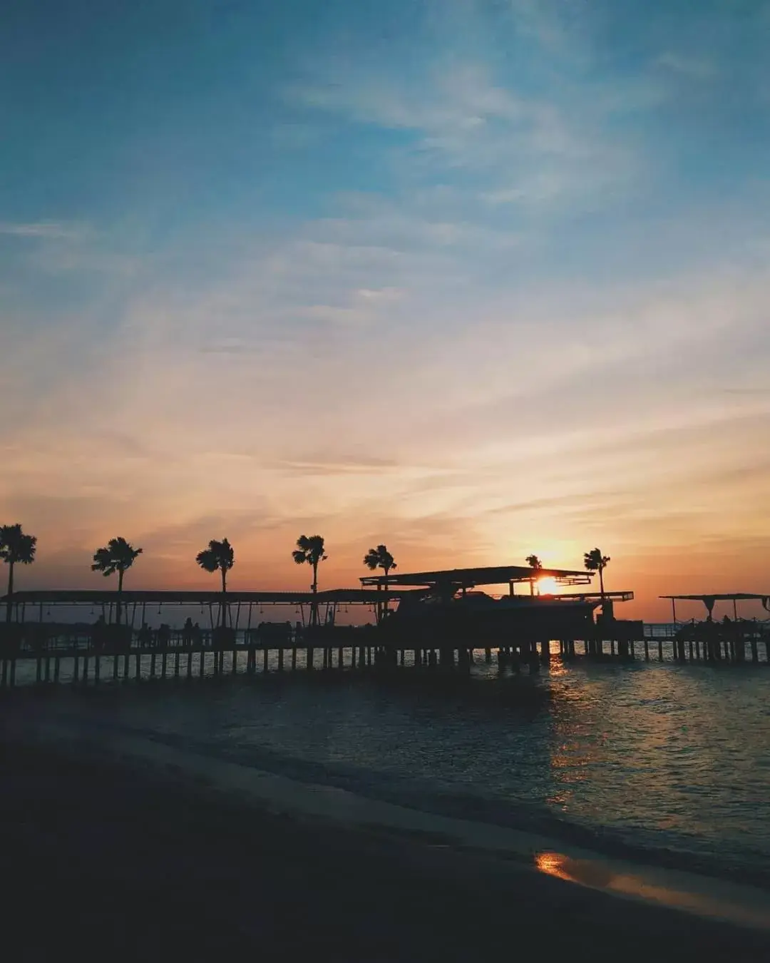 Sunrise/Sunset in Ocean View Residence