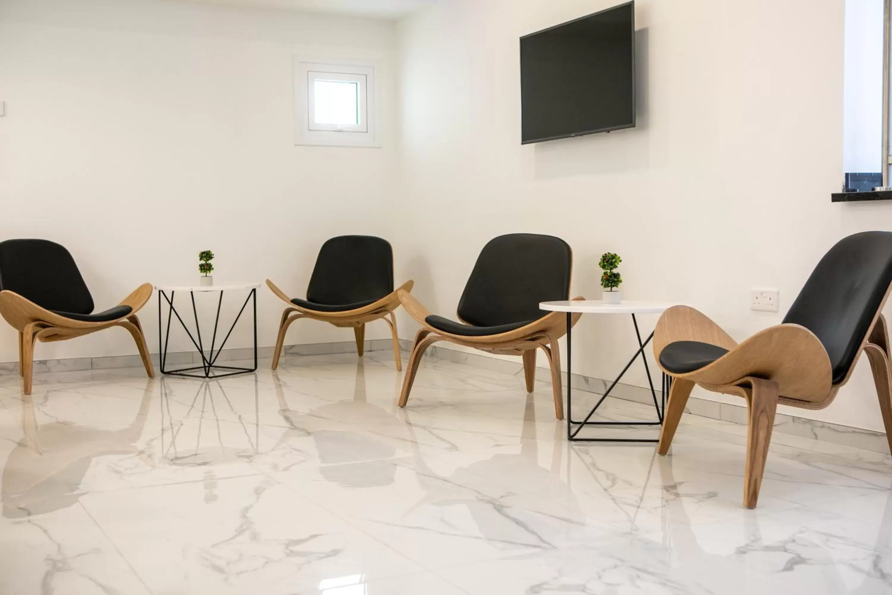 Lobby or reception, Seating Area in Best Western Plus Larco Hotel