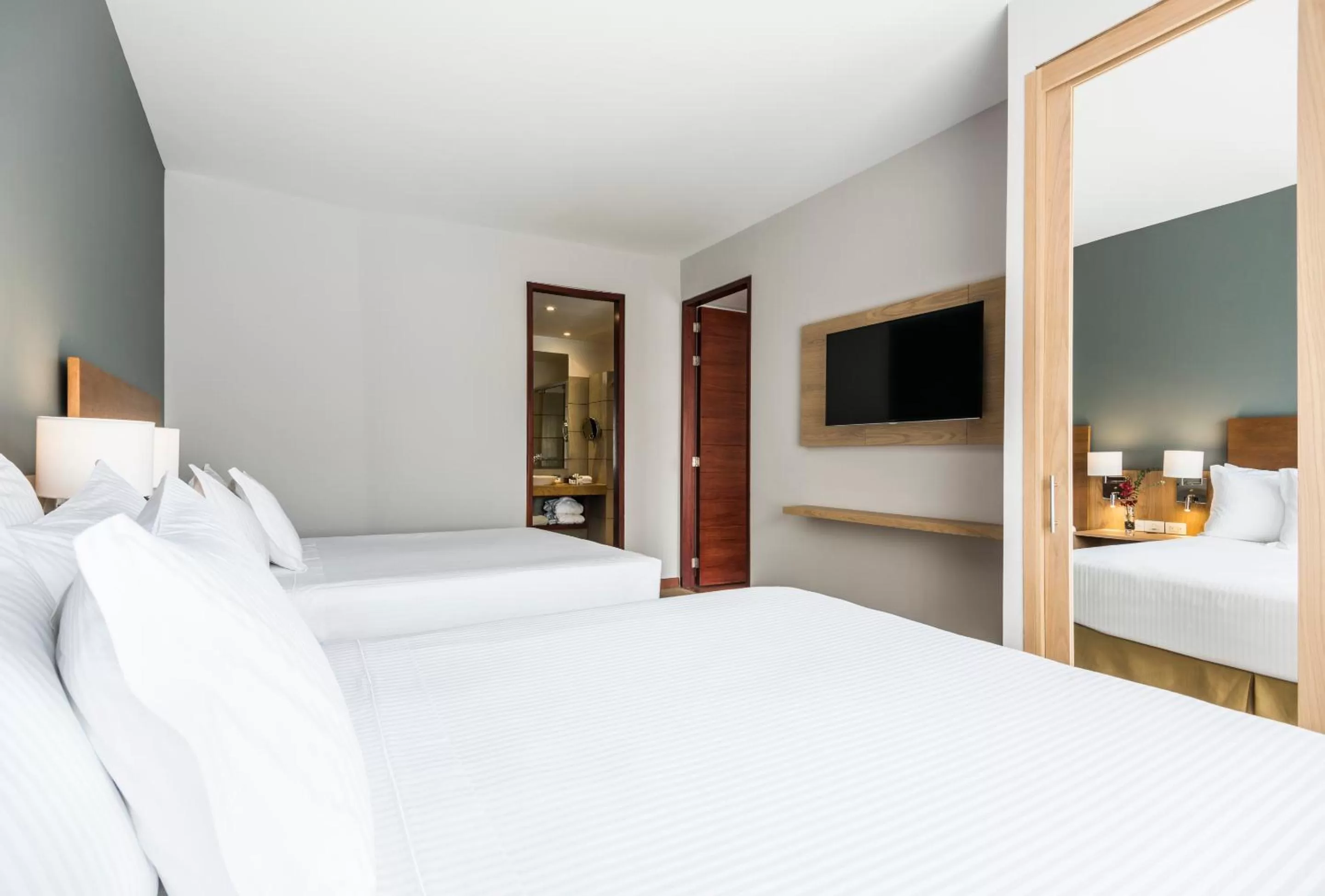 Bedroom, Bed in Cosmos 100 Executive