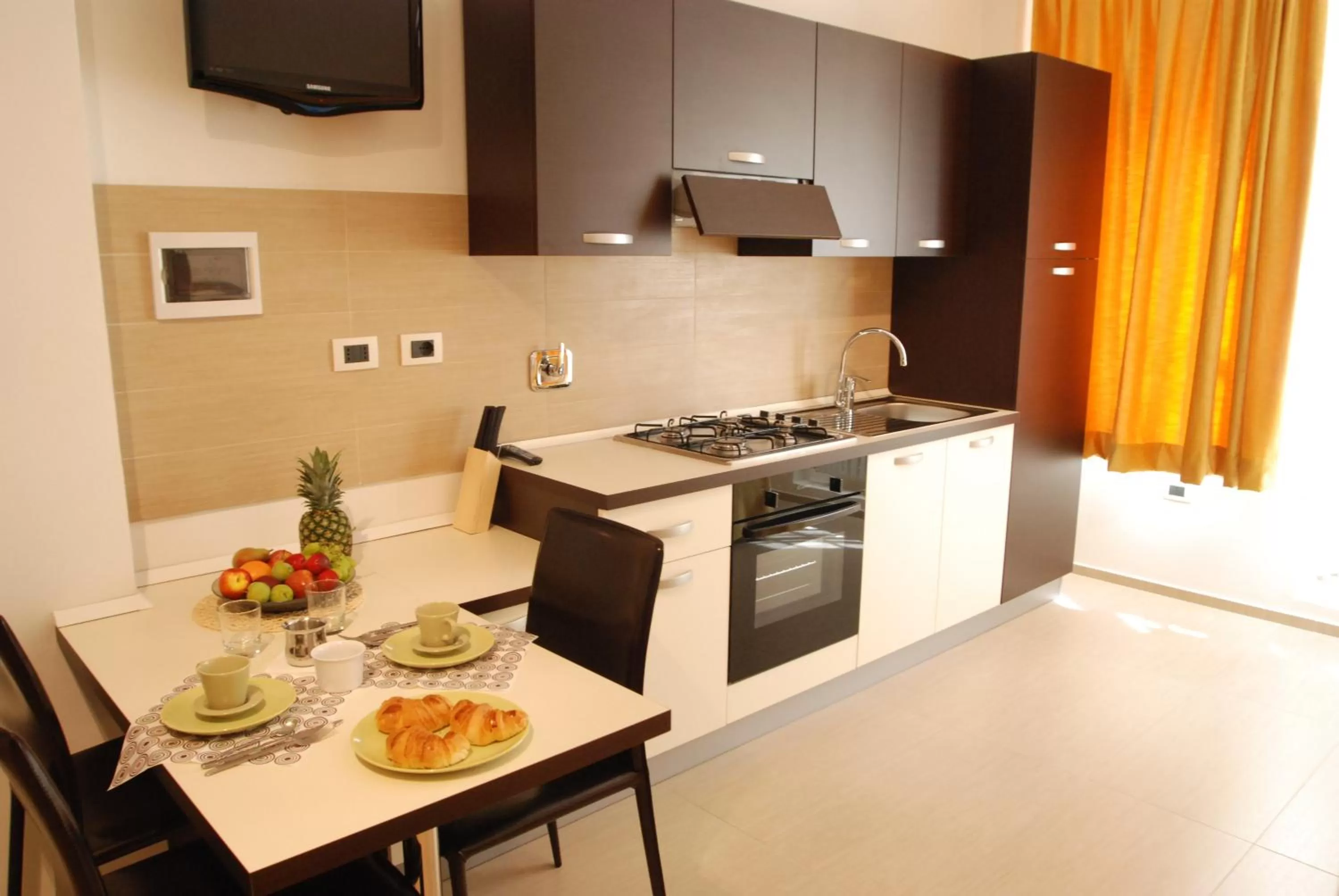Kitchen or kitchenette, Kitchen/Kitchenette in B&B Fiera Maglo'