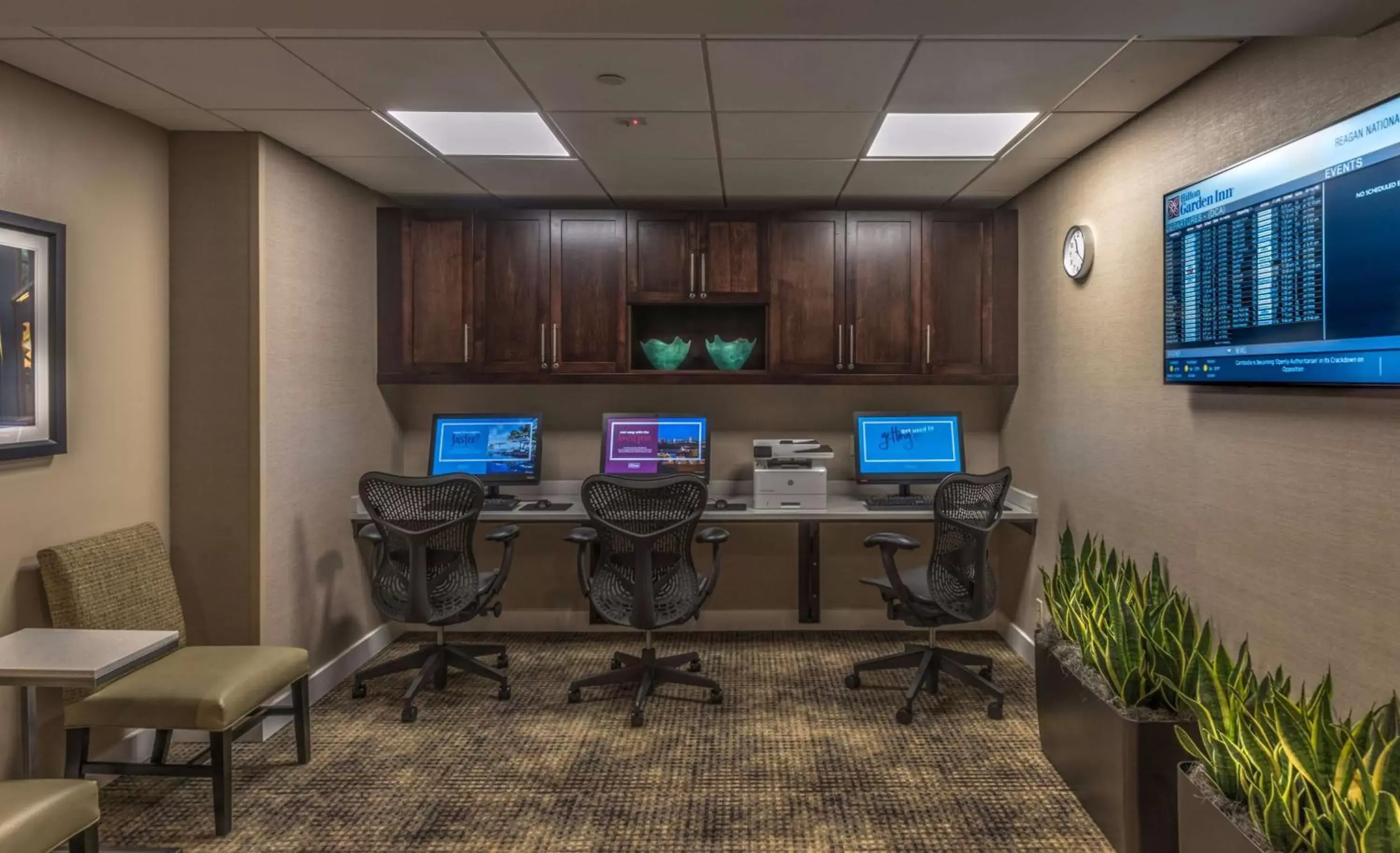 Business facilities in Hilton Garden Inn Reagan National Airport