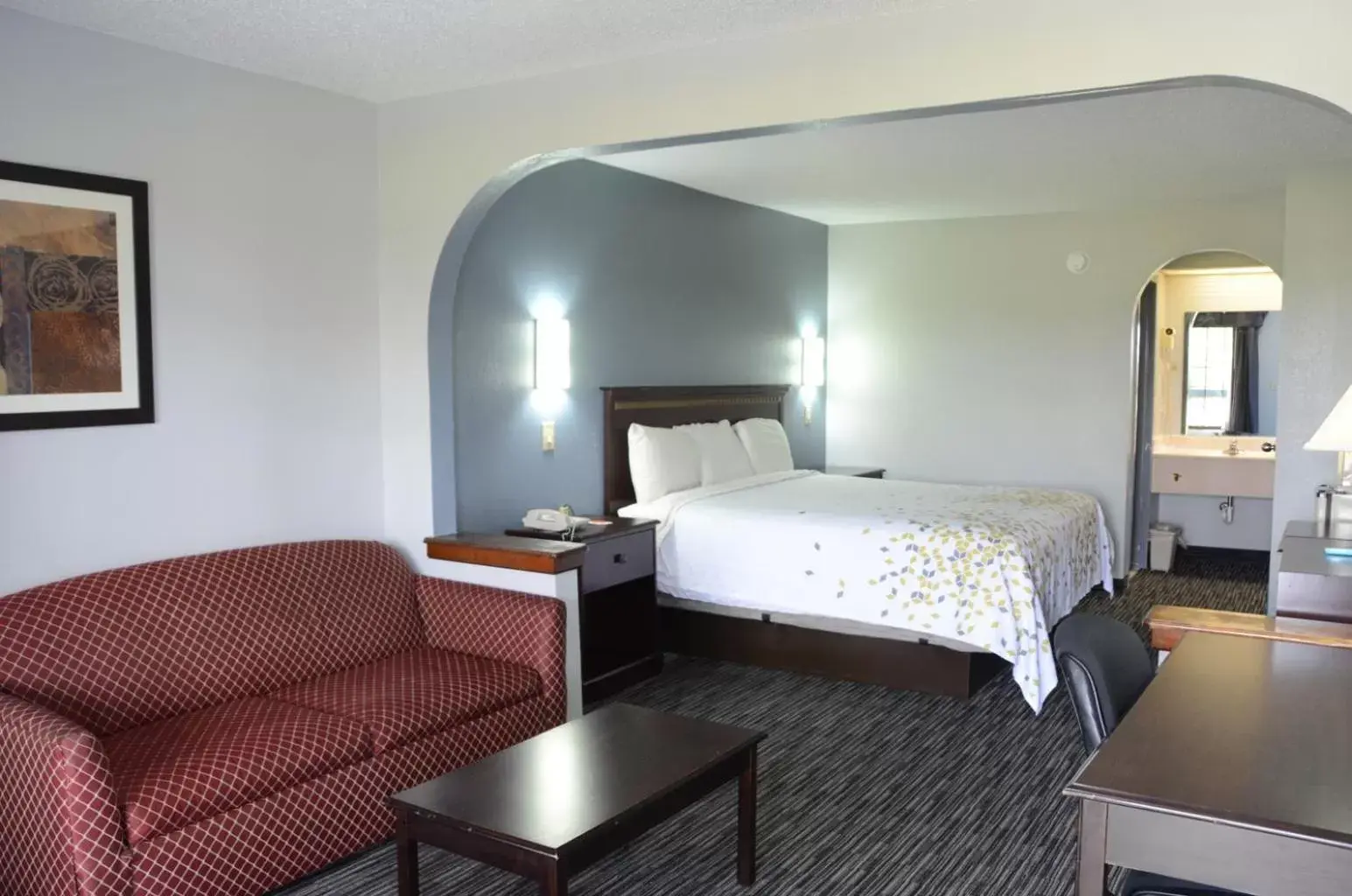 Bed in Gateway Inn Bed in Gateway Inn