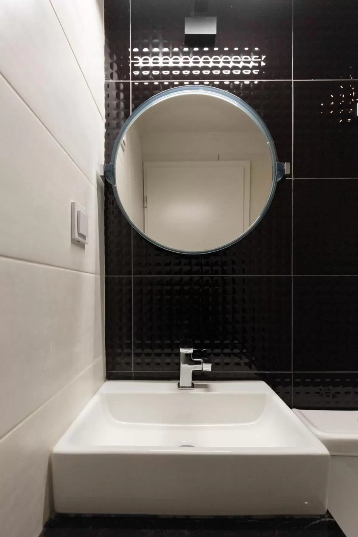 Troon of Athens Apartments